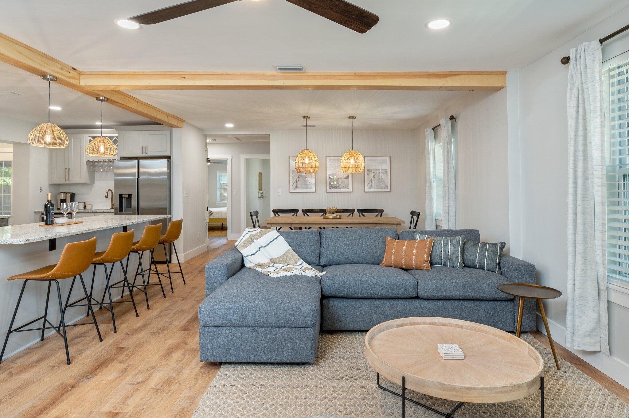 ELLIOTTS POINT - Residential