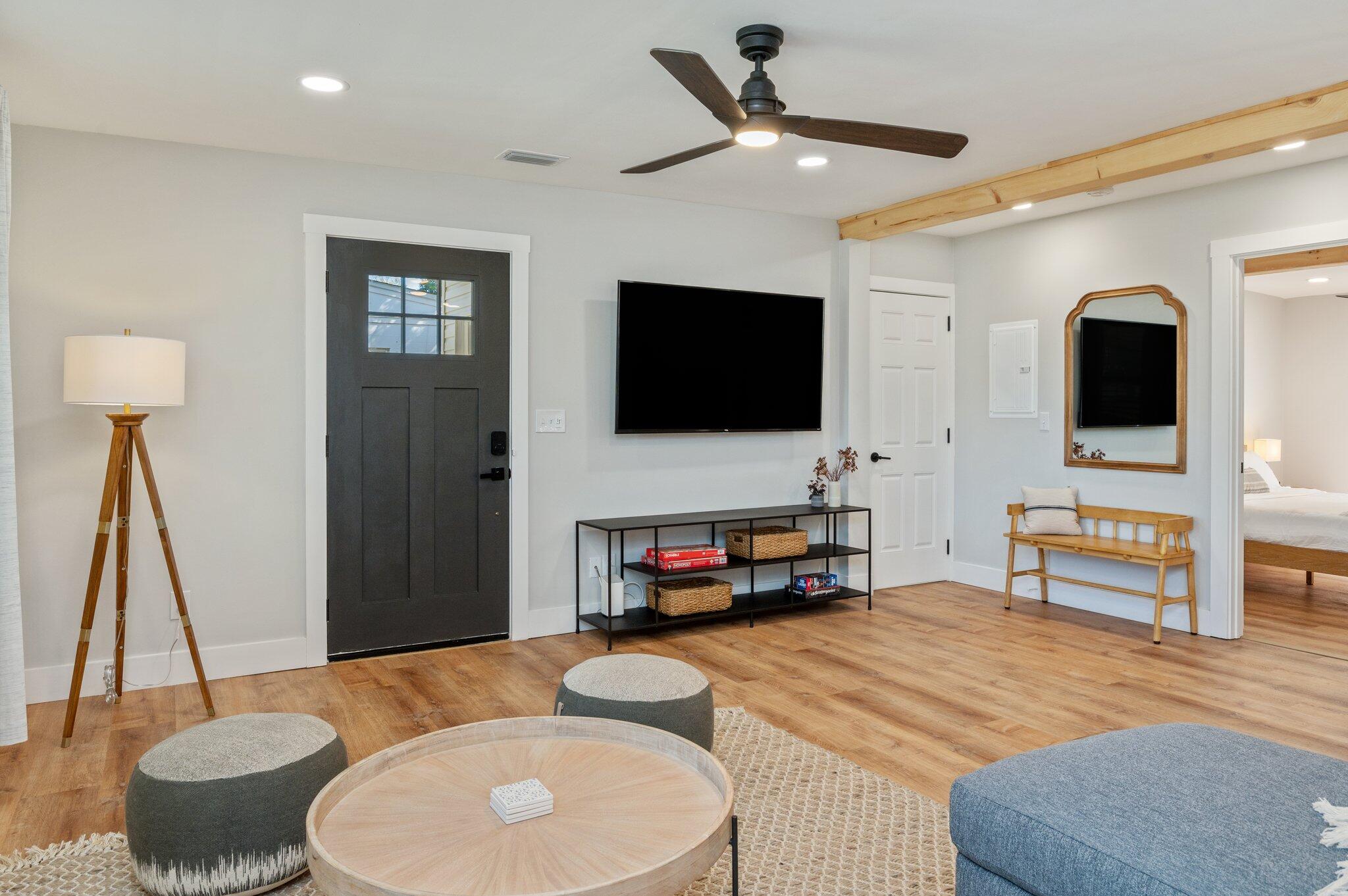 ELLIOTTS POINT - Residential