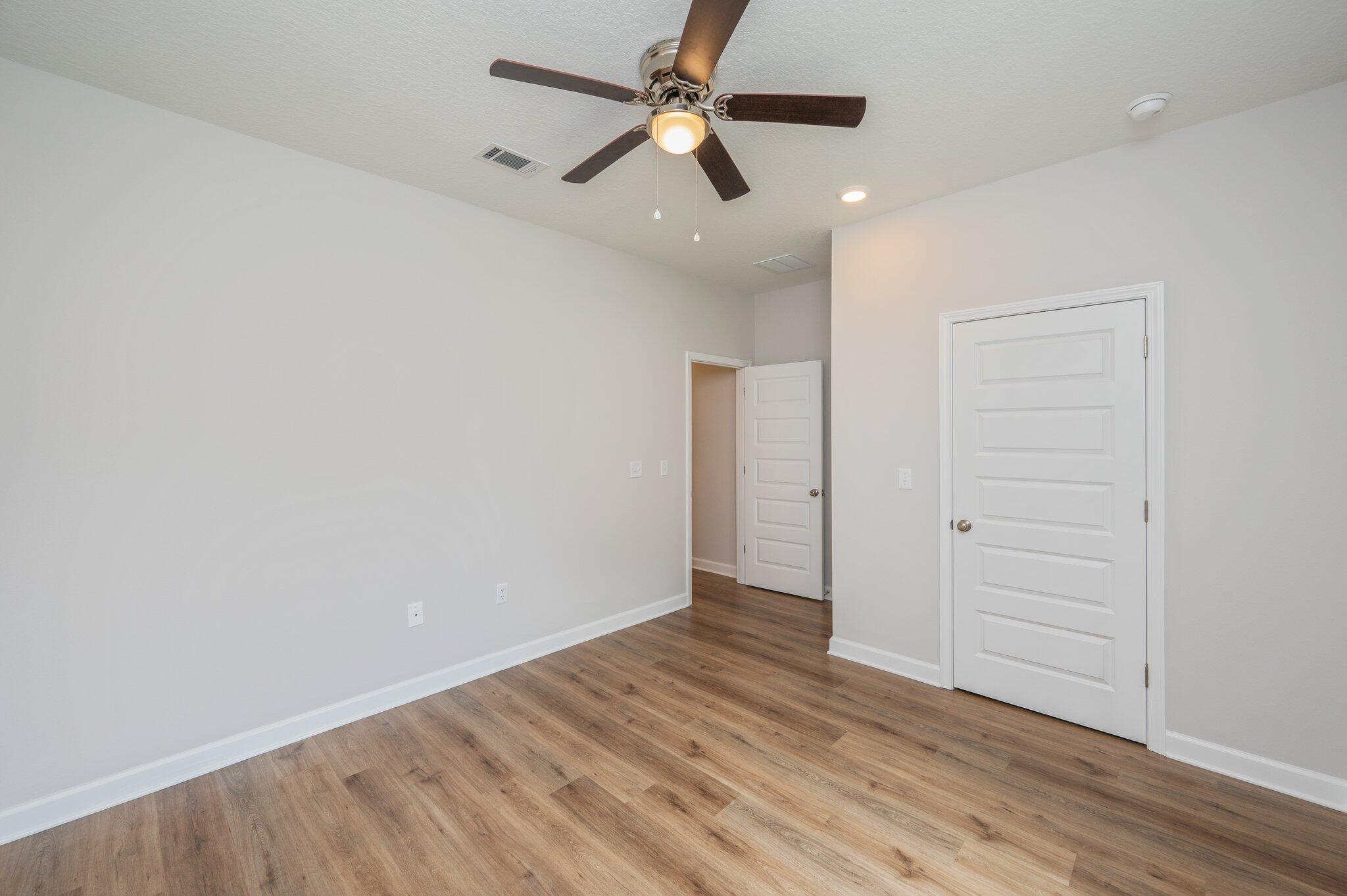 SOUTHERN DAY CHATEAU - Residential