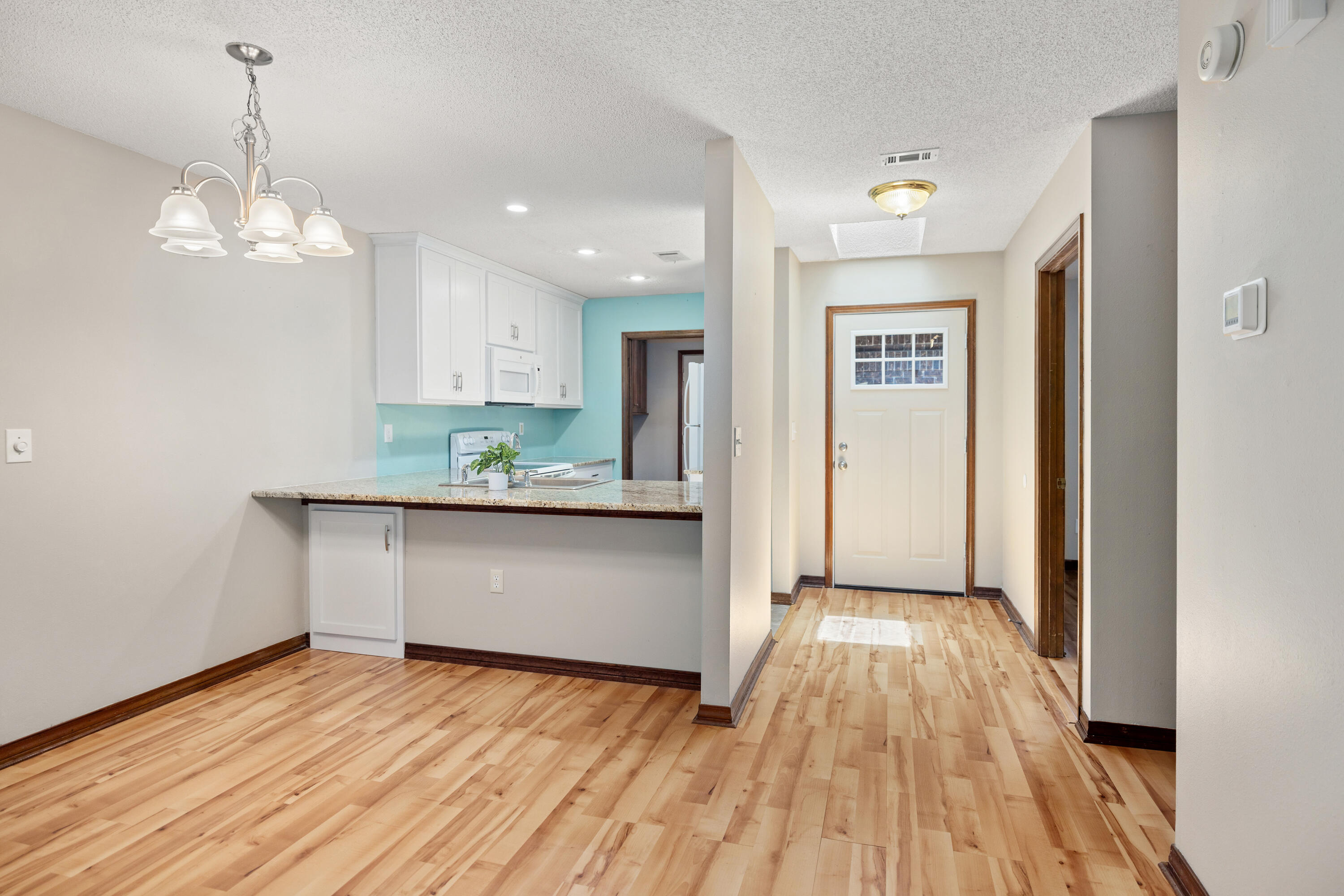 HIDDEN COVE T/H - Residential