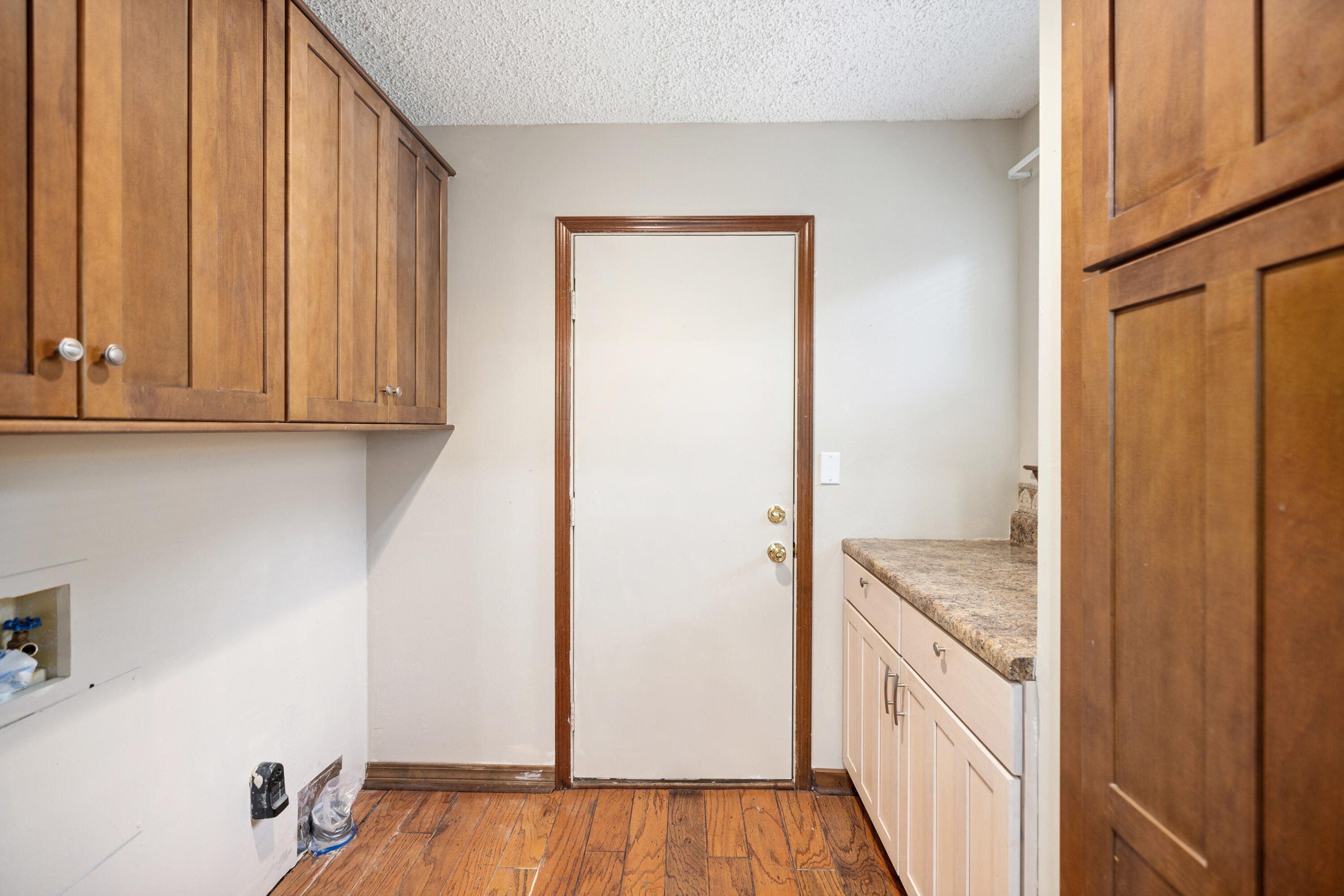 HIDDEN COVE T/H - Residential