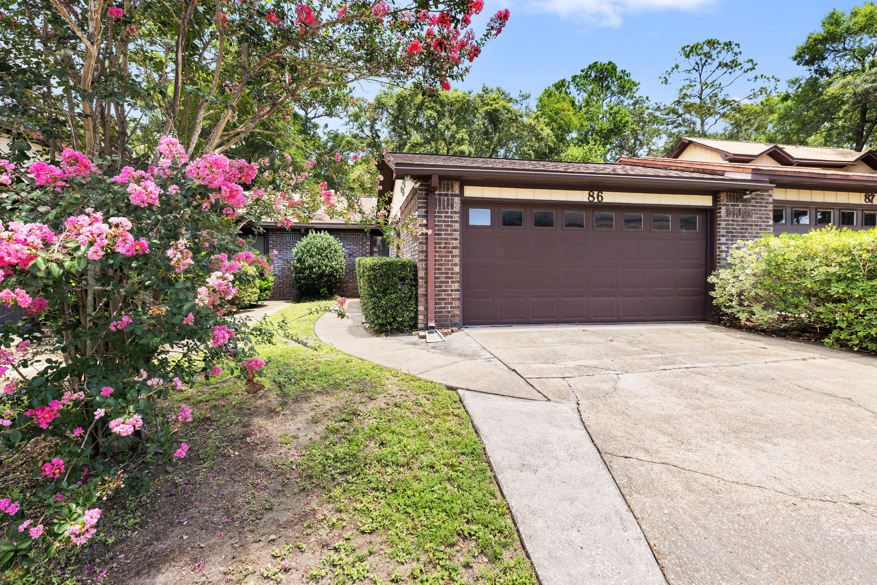 HIDDEN COVE T/H - Residential