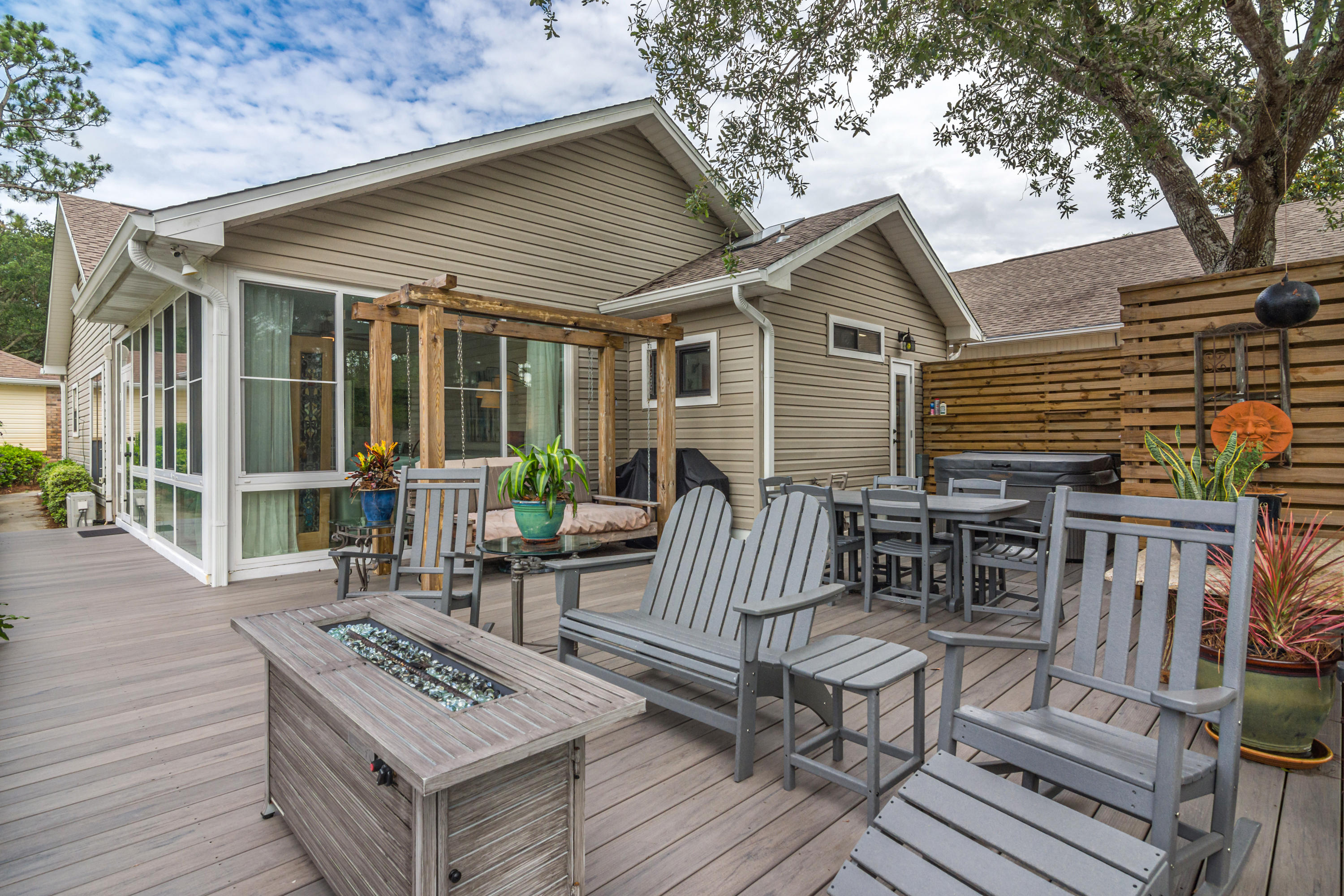 DEERWOOD DRIVE - Residential