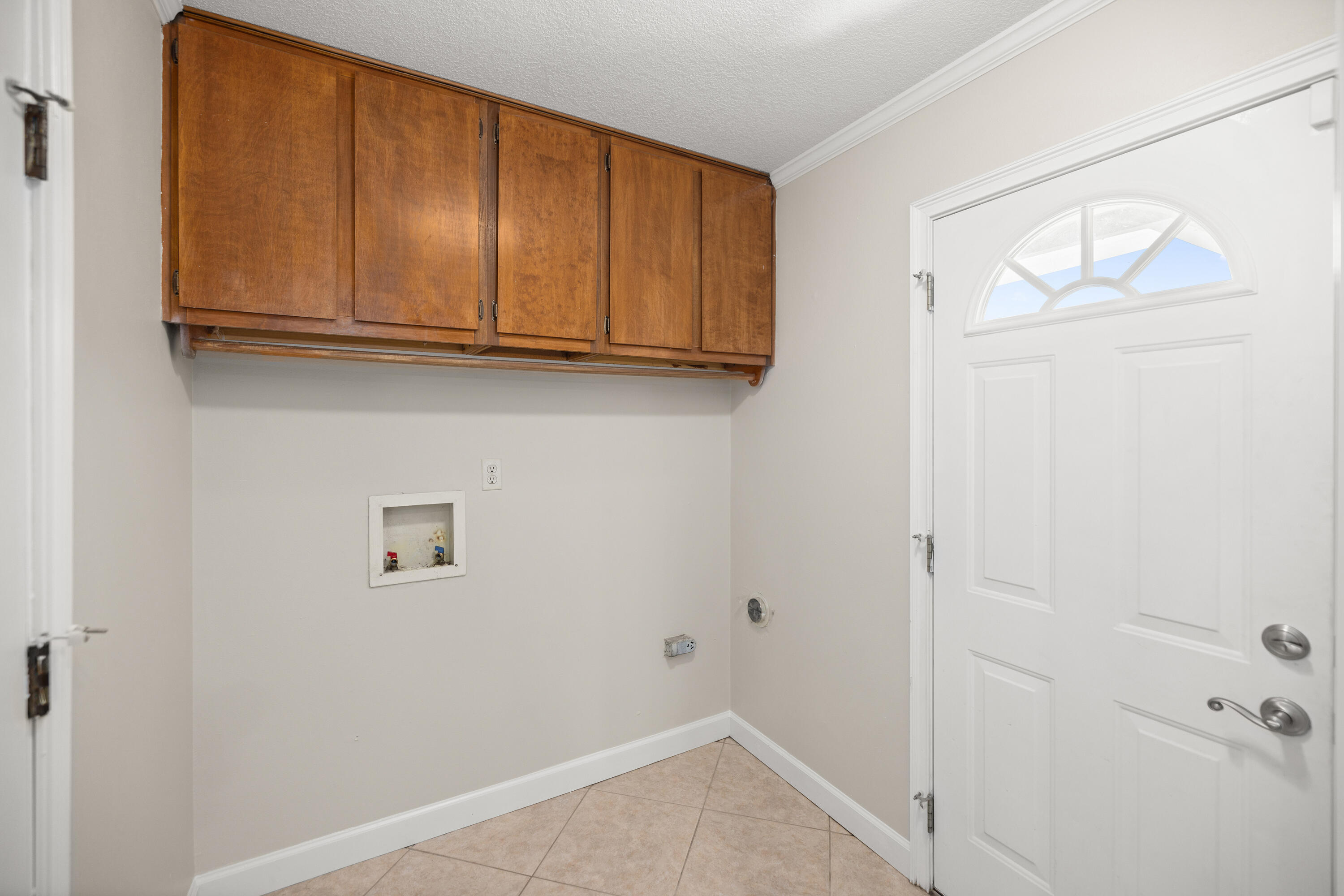 PALM ESTATES UNIT 4 - Residential