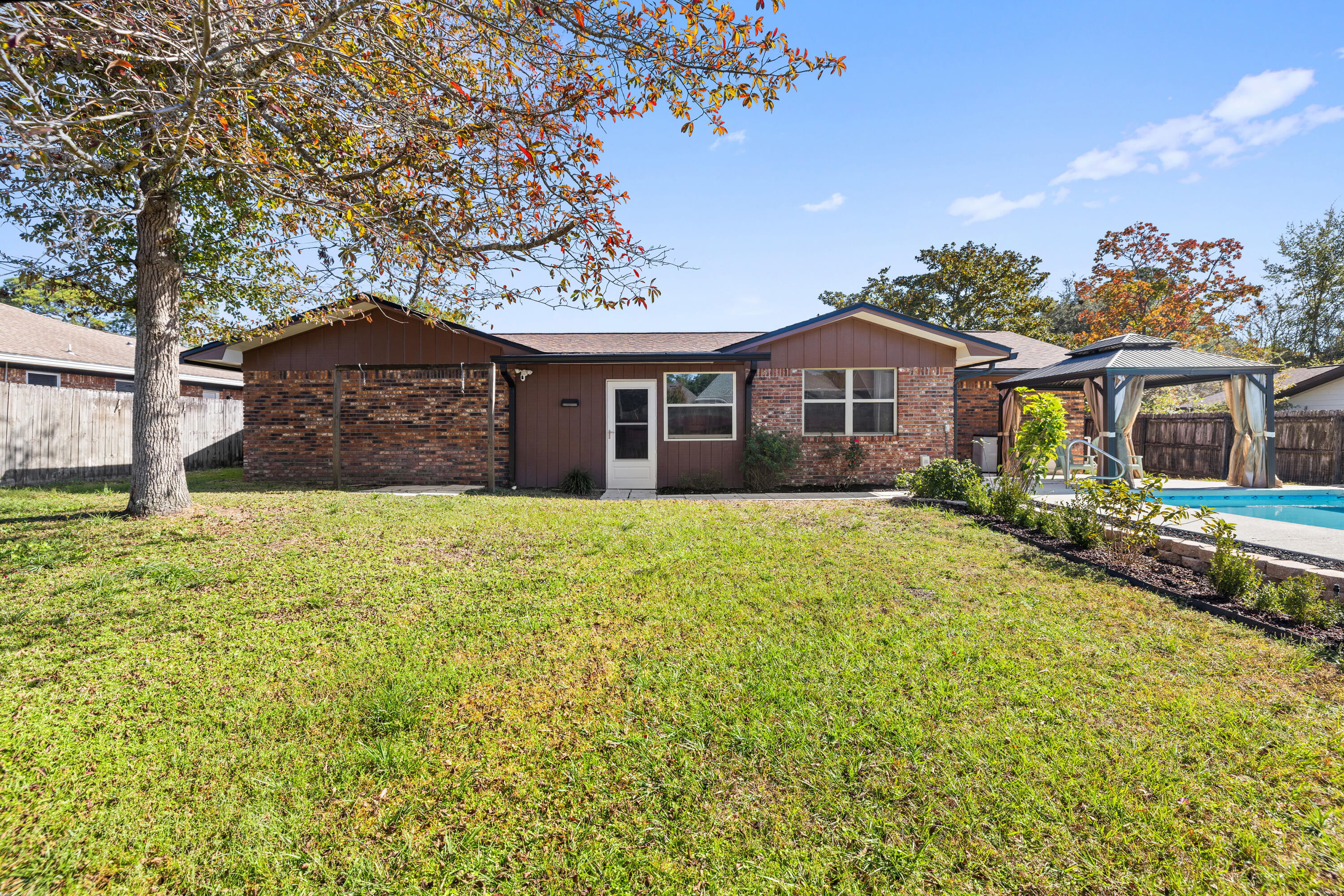 PALM ESTATES UNIT 4 - Residential