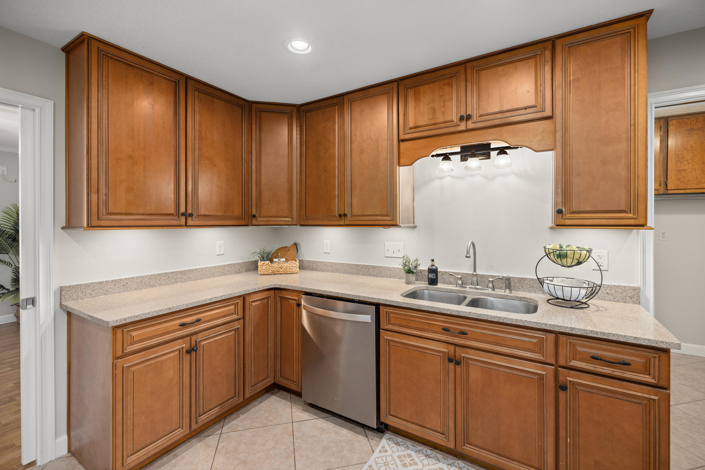 PALM ESTATES UNIT 4 - Residential