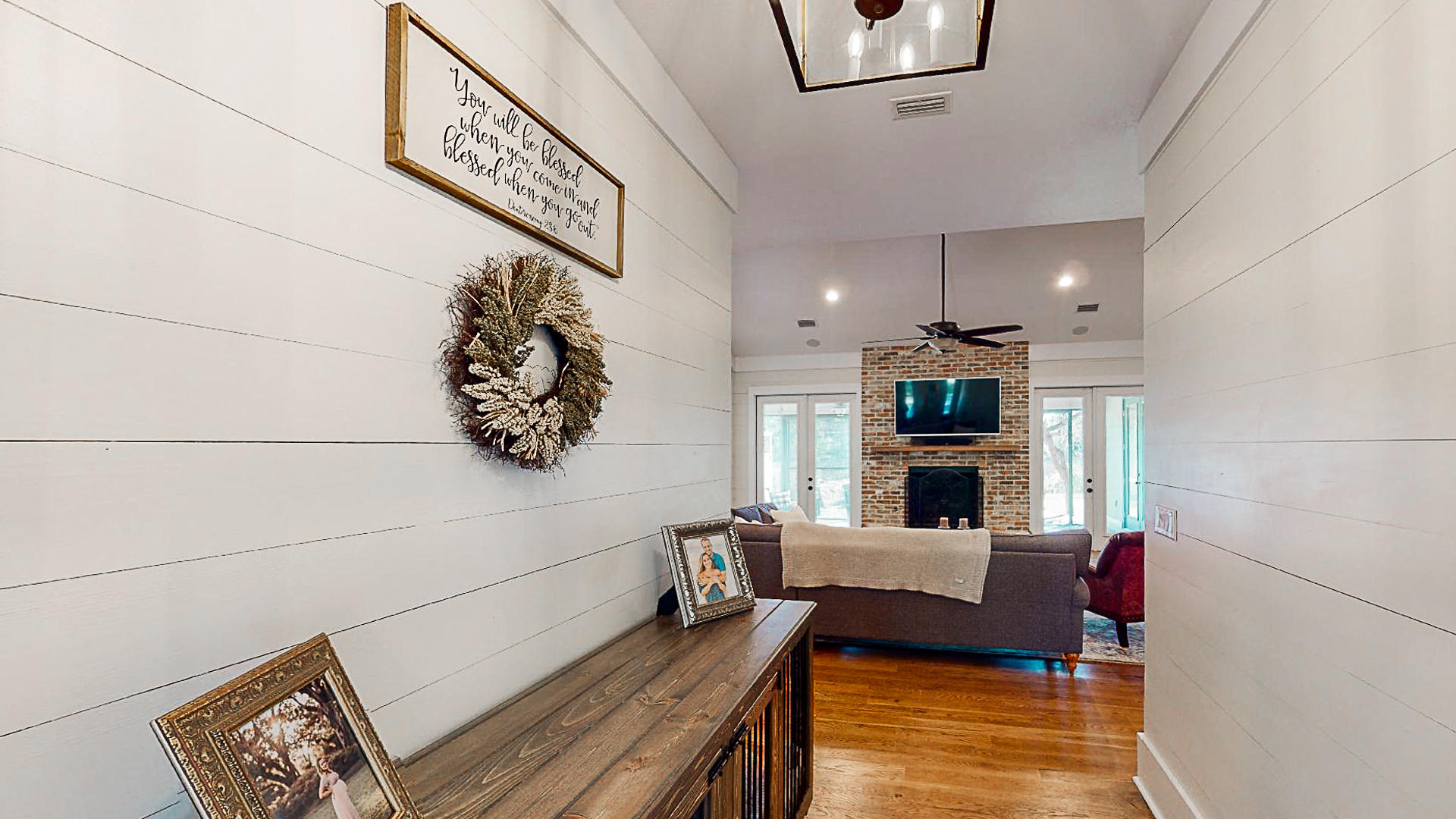 BAY PINE SHORES - Residential