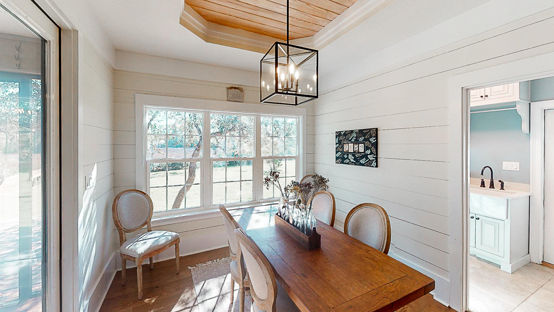 BAY PINE SHORES - Residential