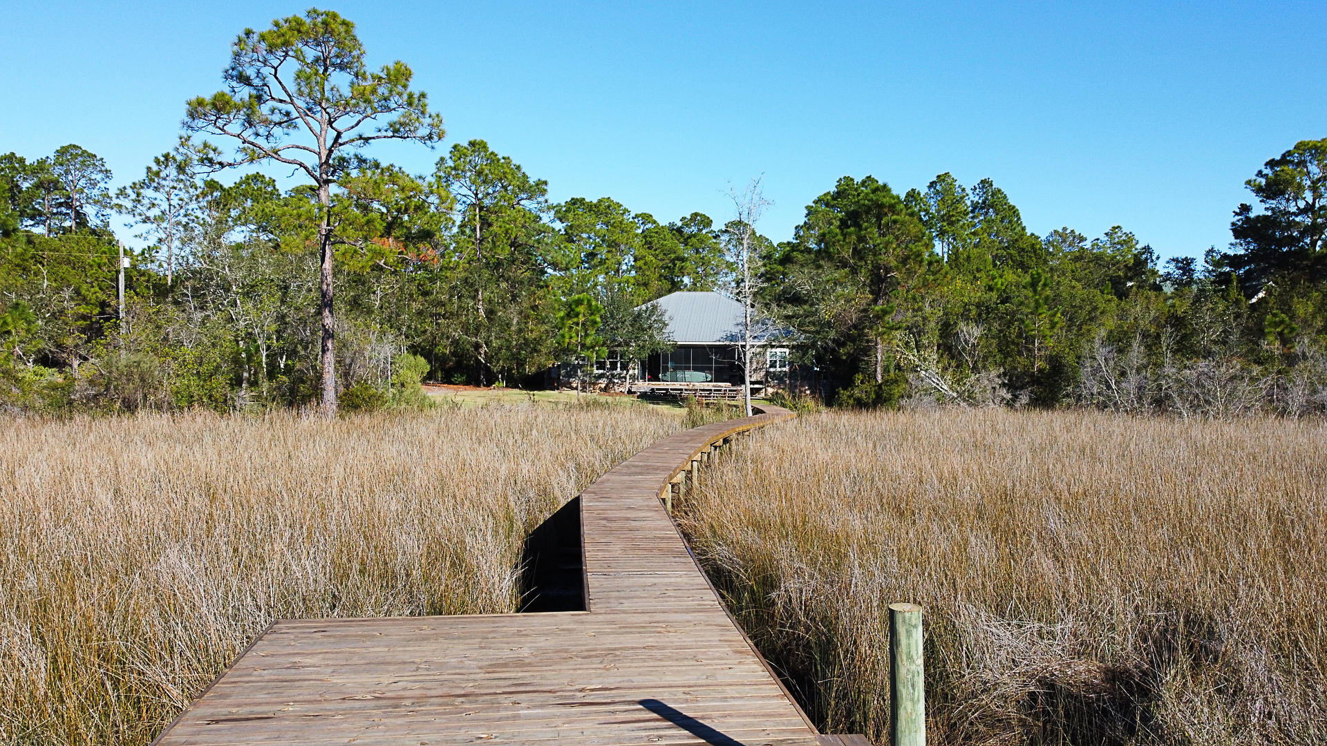 BAY PINE SHORES - Residential