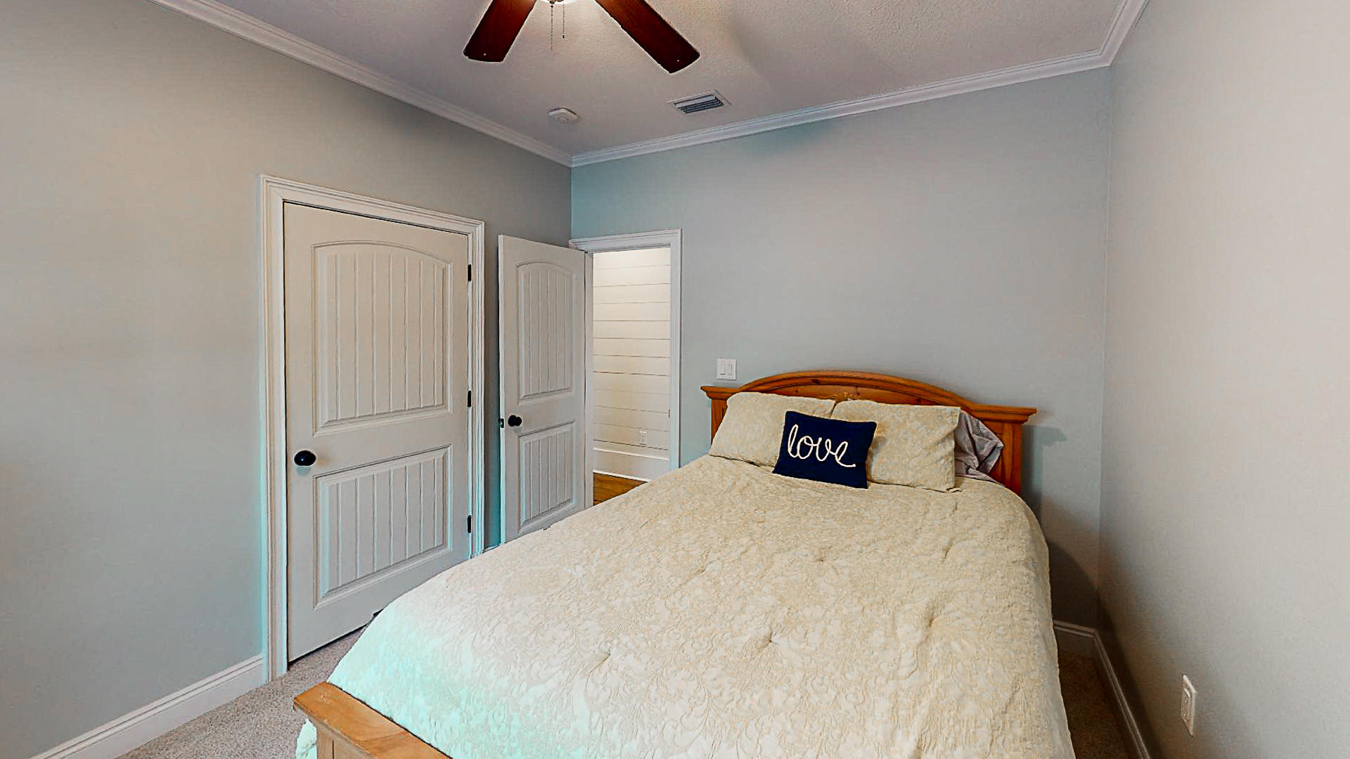 BAY PINE SHORES - Residential