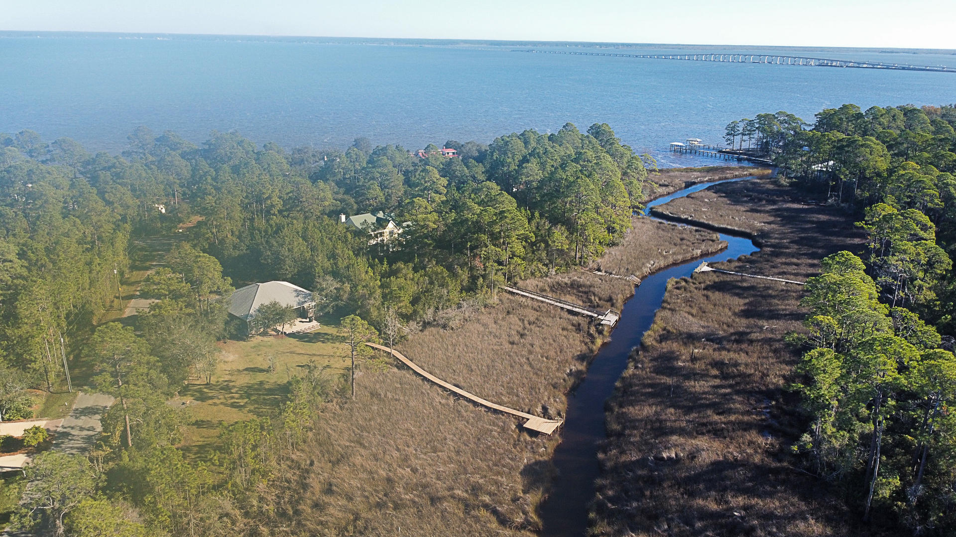 BAY PINE SHORES - Residential