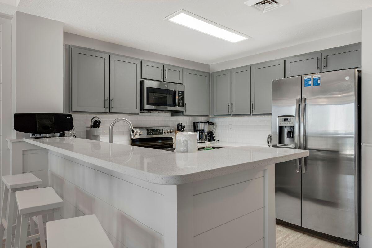 CALYPSO RESORT & TOWERS III - Residential