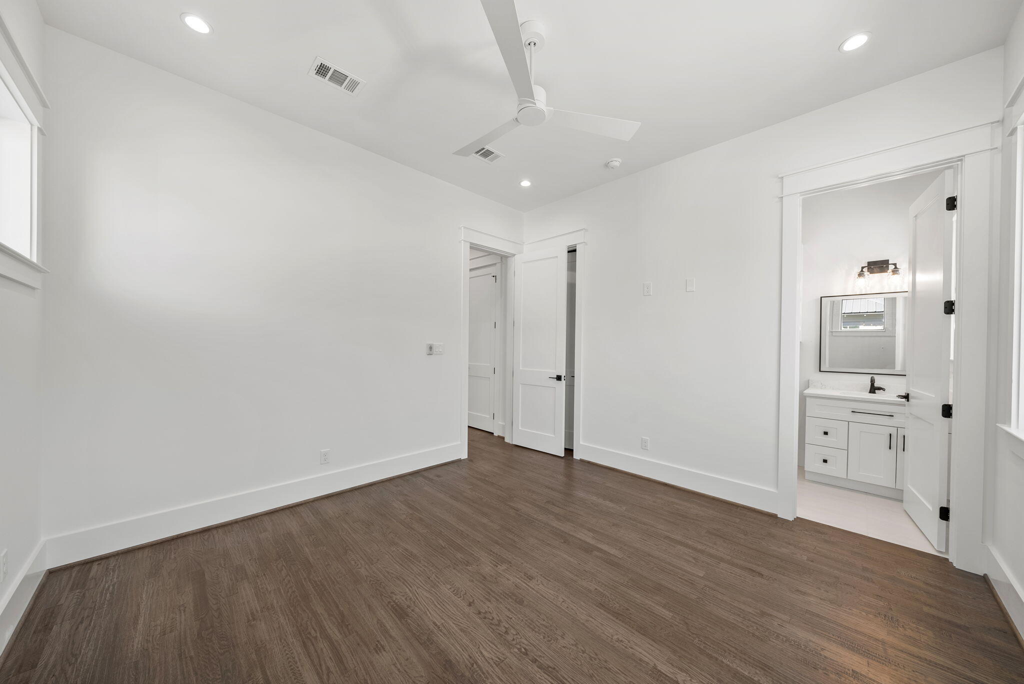 LAKESIDE AT BLUE MOUNTAIN BEACH - Residential