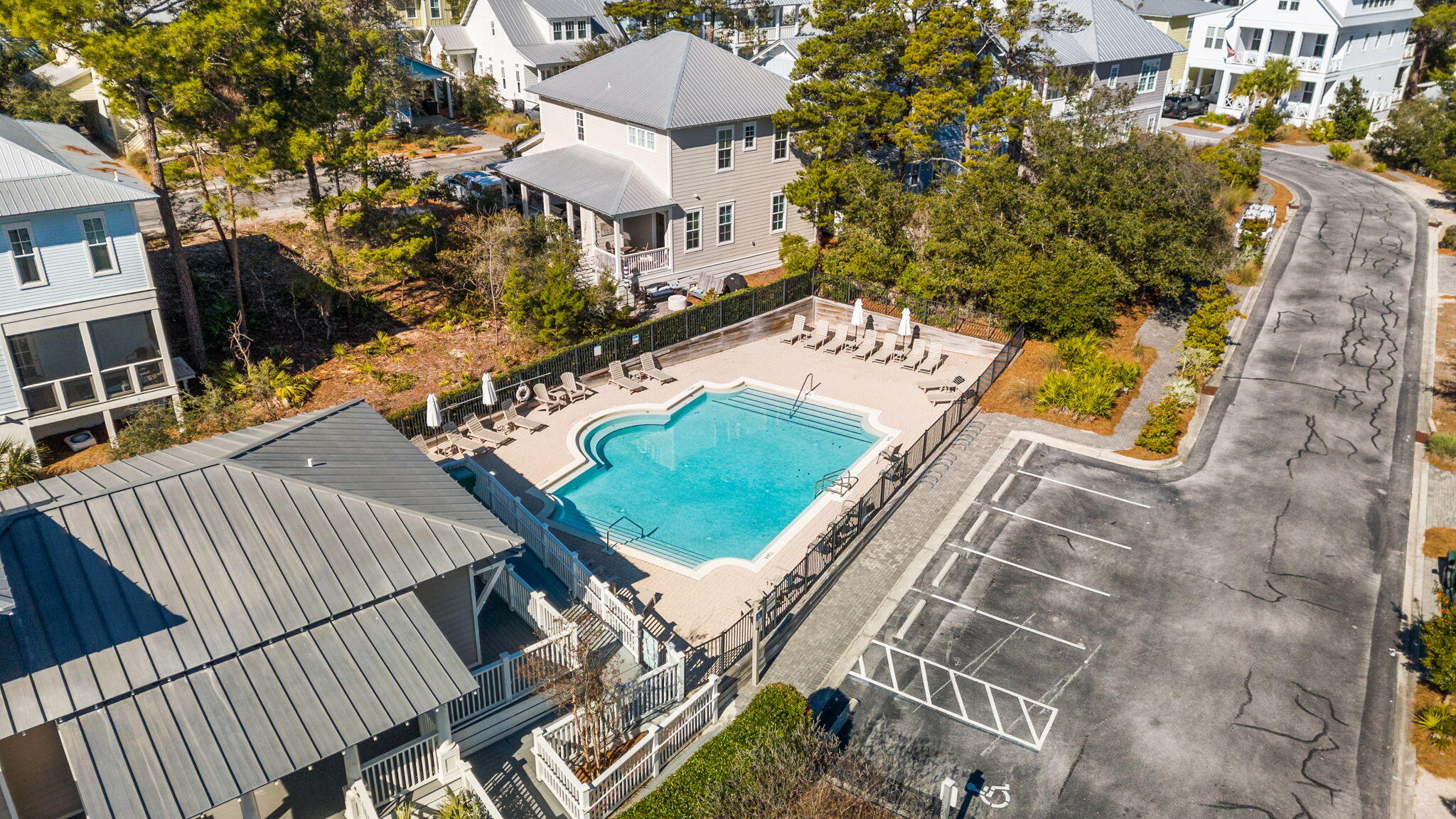 LAKESIDE AT BLUE MOUNTAIN BEACH - Residential