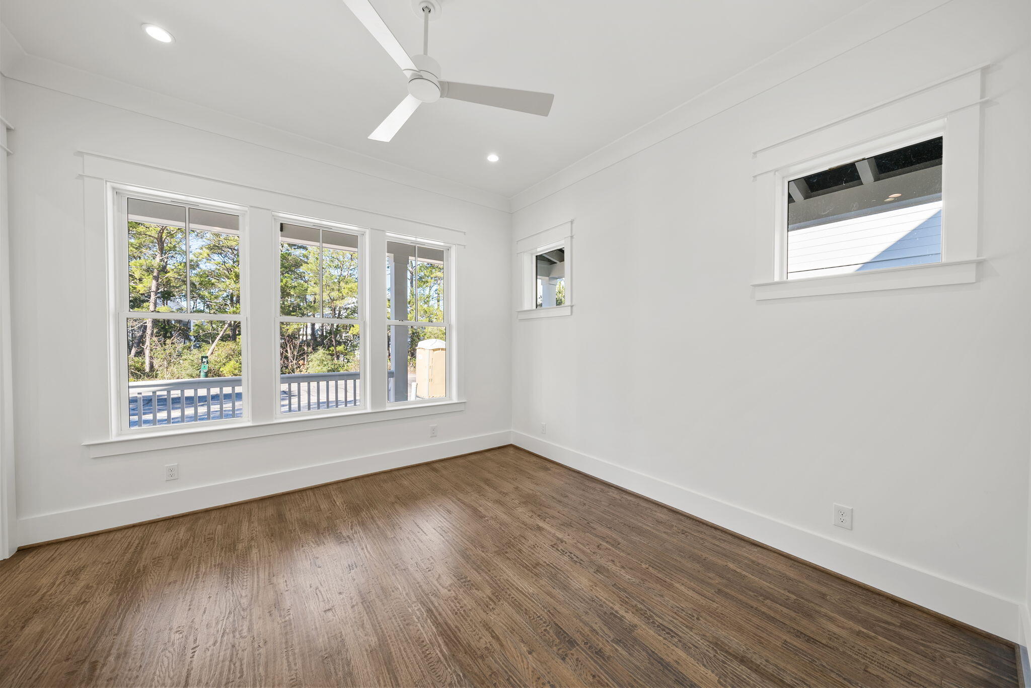 LAKESIDE AT BLUE MOUNTAIN BEACH - Residential