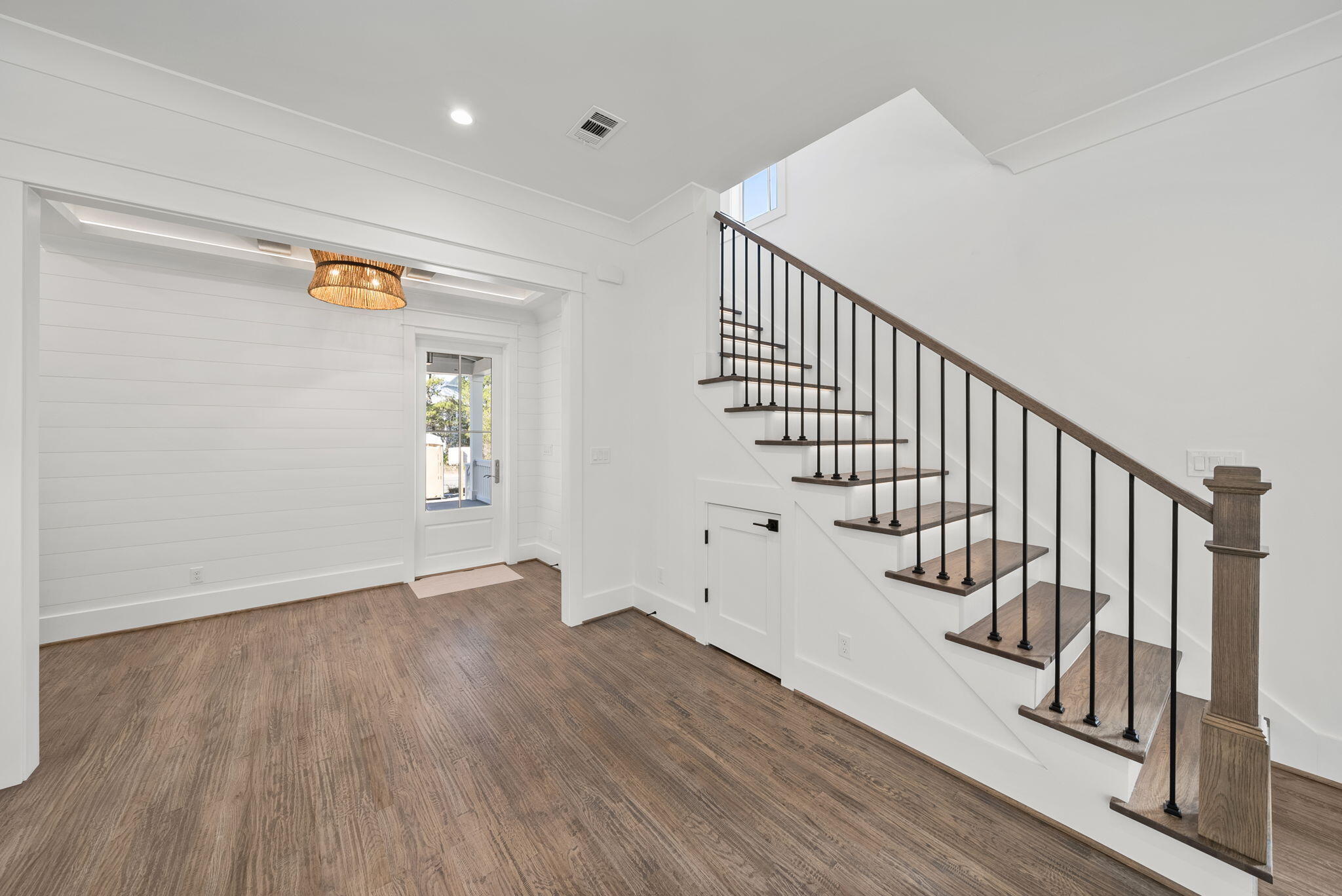 LAKESIDE AT BLUE MOUNTAIN BEACH - Residential