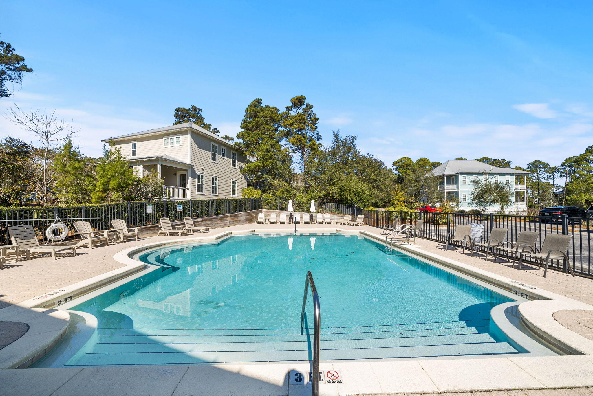 LAKESIDE AT BLUE MOUNTAIN BEACH - Residential