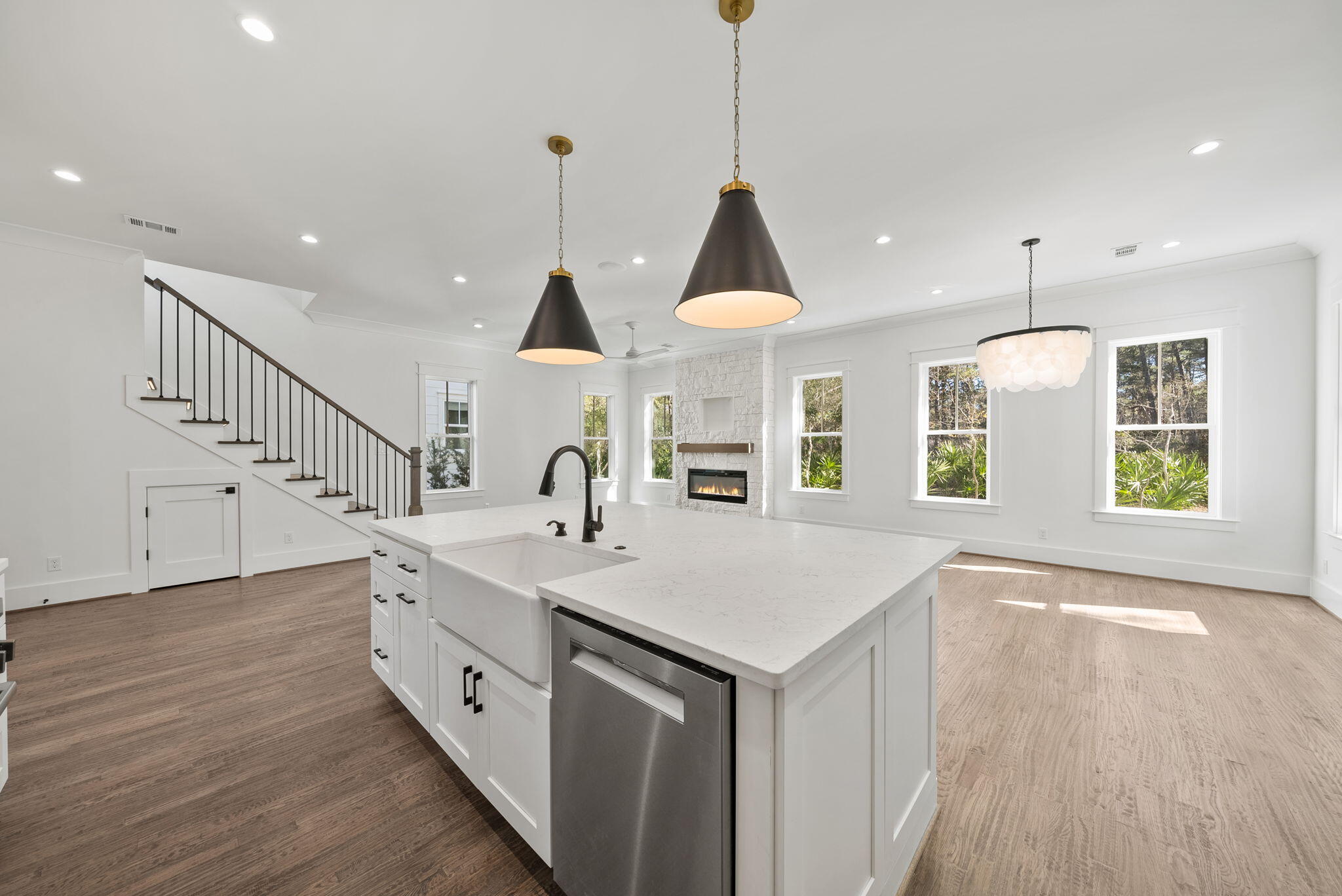 LAKESIDE AT BLUE MOUNTAIN BEACH - Residential