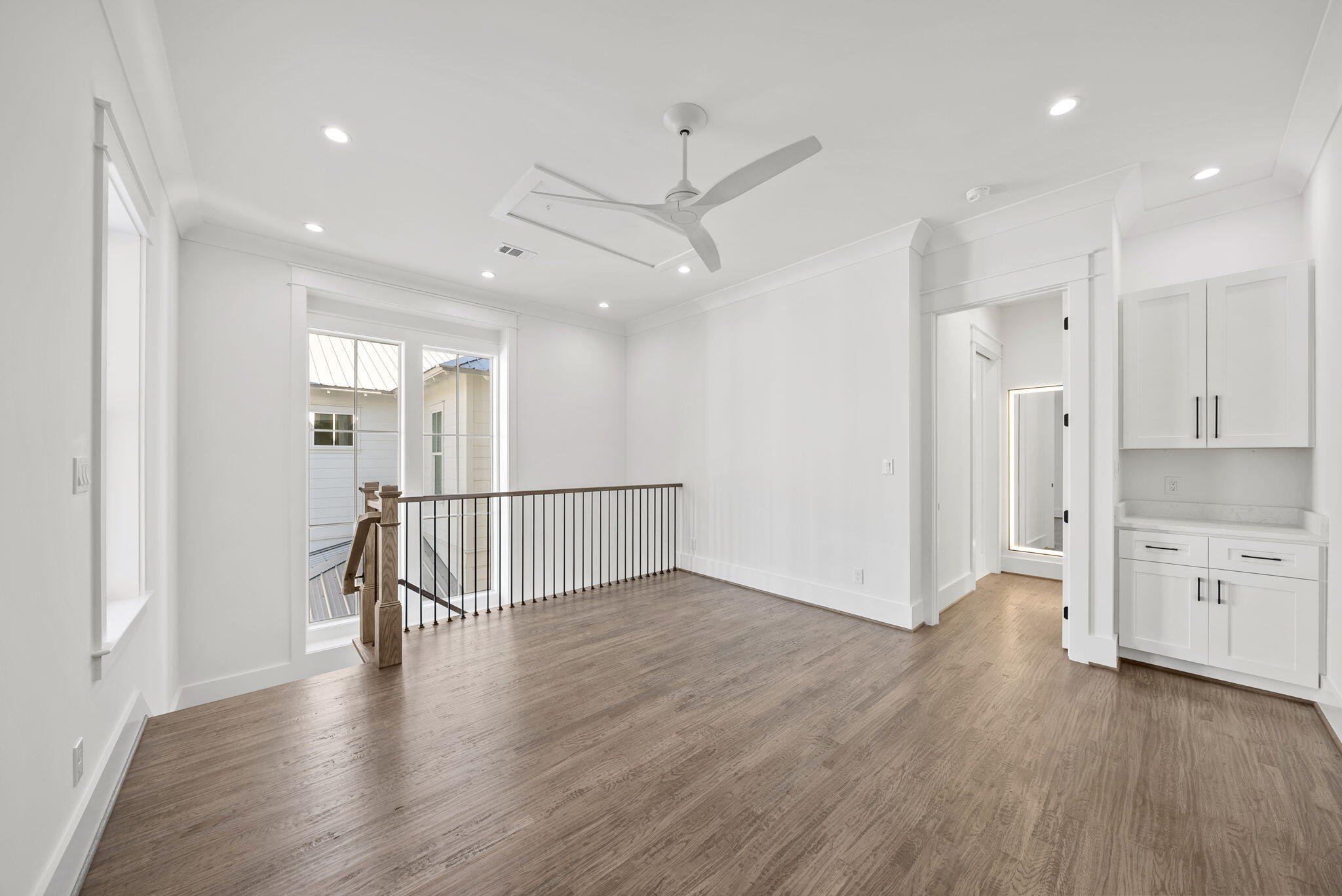 LAKESIDE AT BLUE MOUNTAIN BEACH - Residential