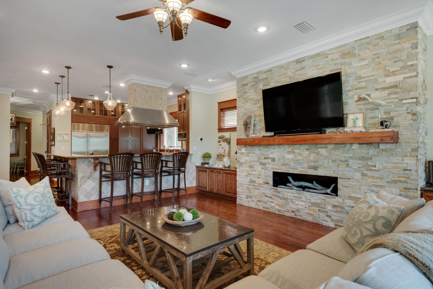 DEL MAR AT SANDESTIN - Residential