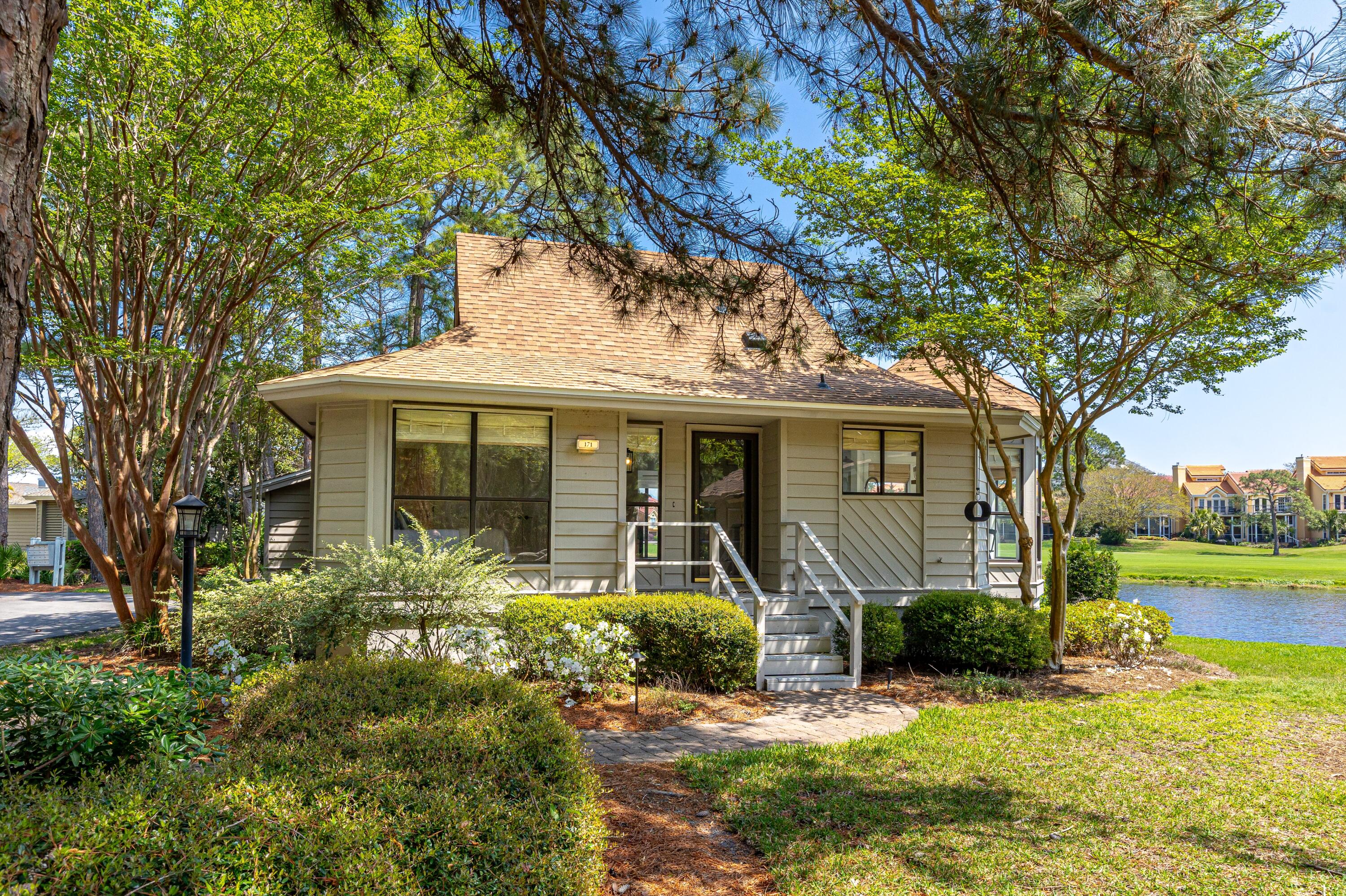 FAIRWAYS AT SANDESTIN PH 4 - Residential