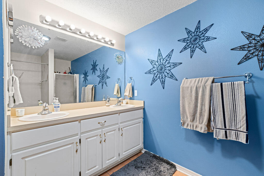 EMERALD VILLAGE S/D - Residential