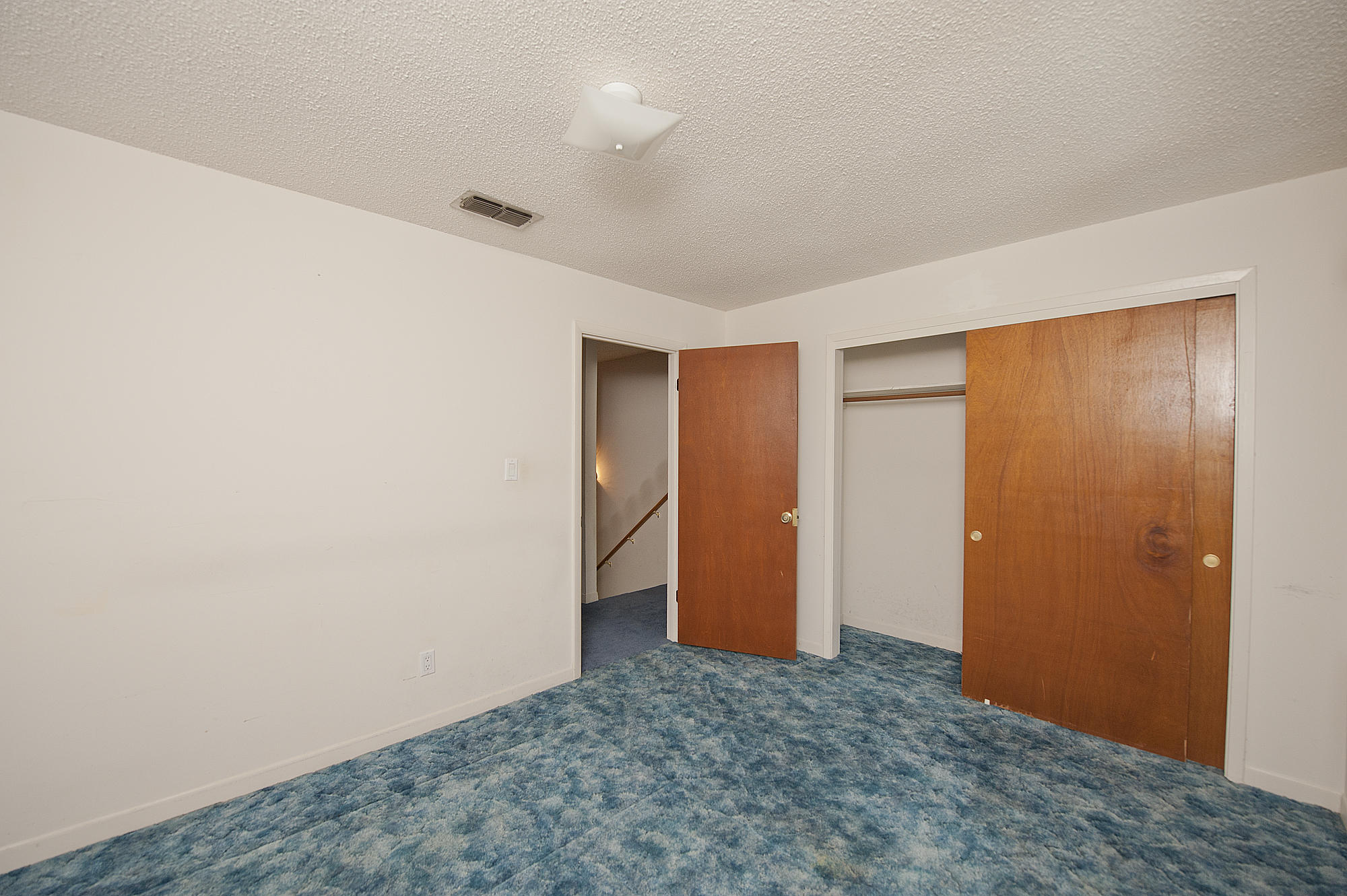 WOODHAM MANOR 3RD ADDN - Residential