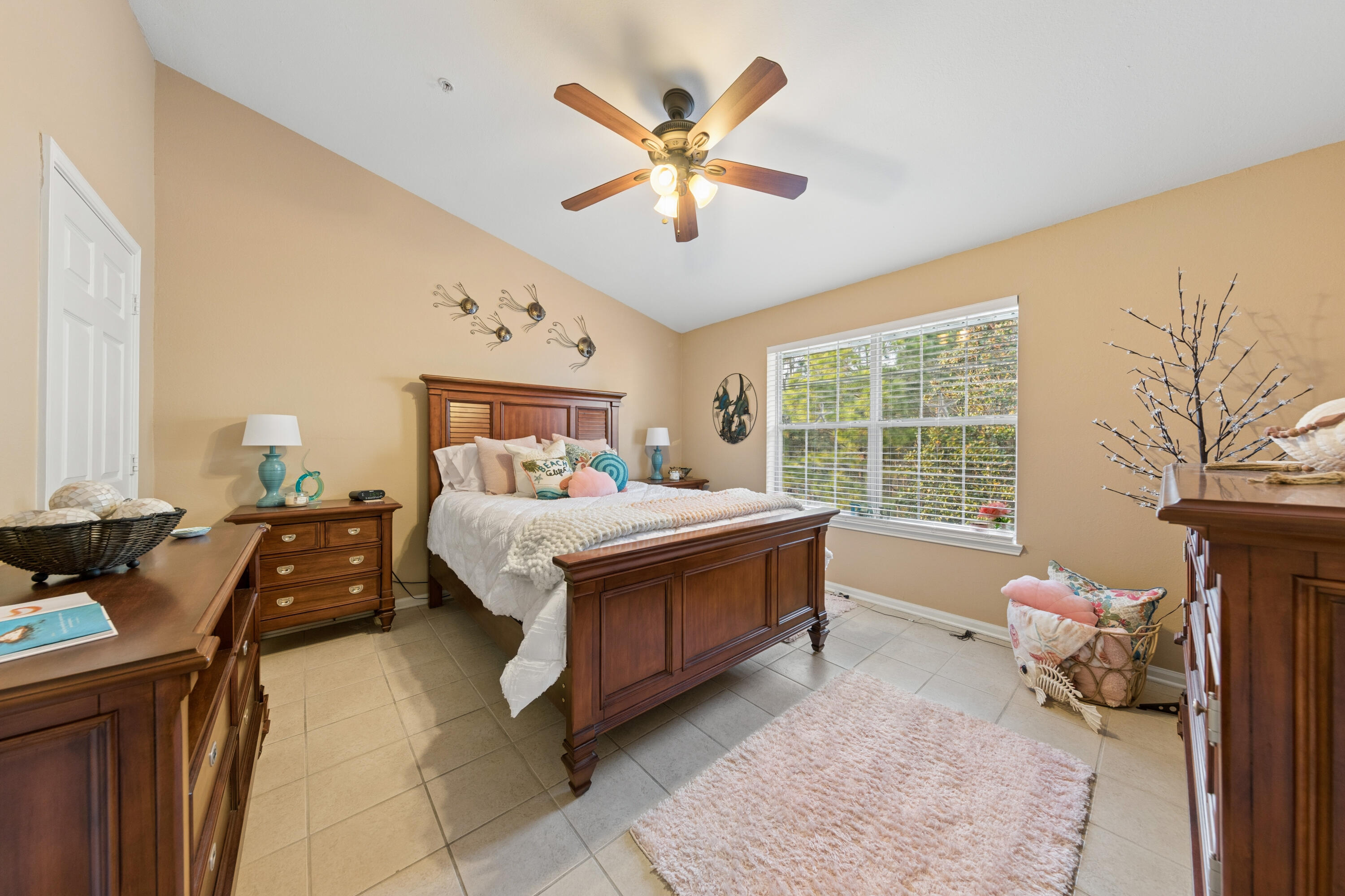 INDIAN LAKE - Residential