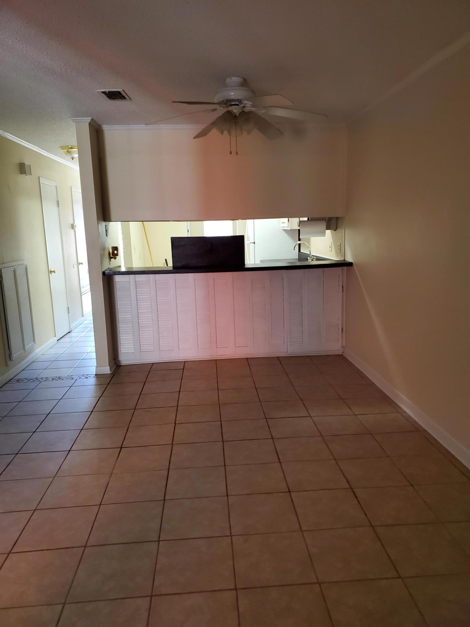 WOODHAM MANOR 2ND ADDN - Residential