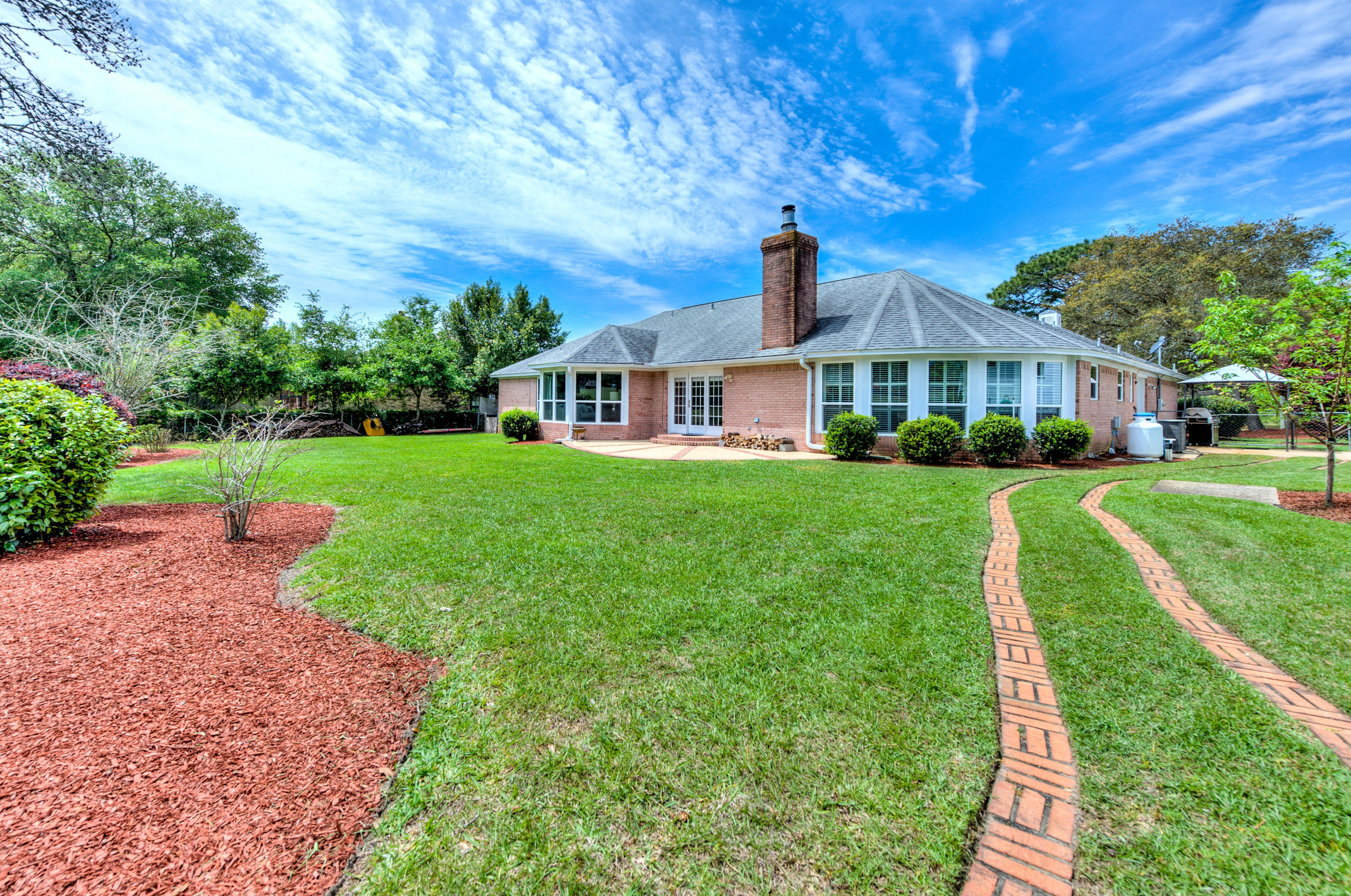 LAKE LORRAINE ESTATES 1 - Residential