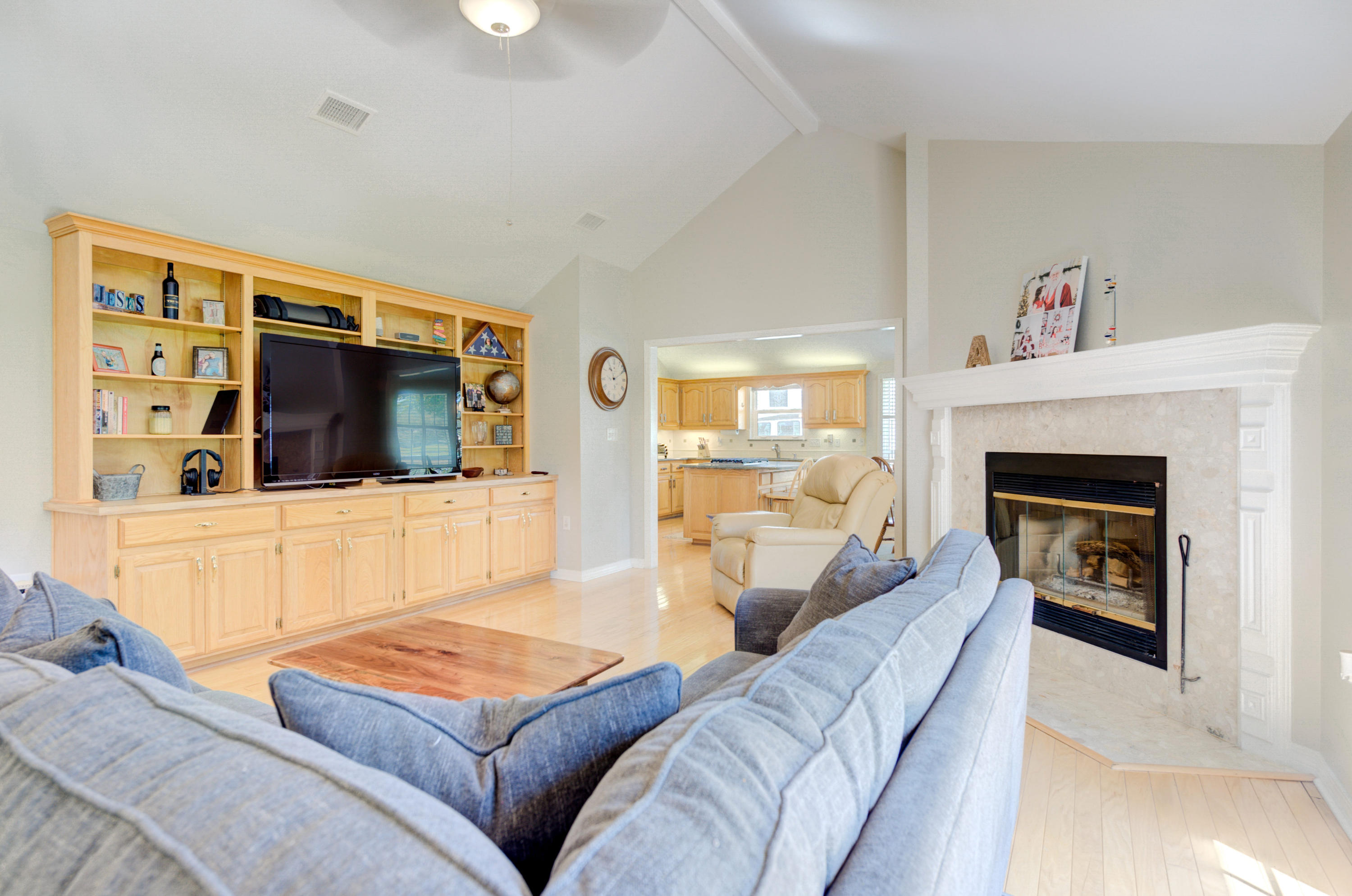 LAKE LORRAINE ESTATES 1 - Residential