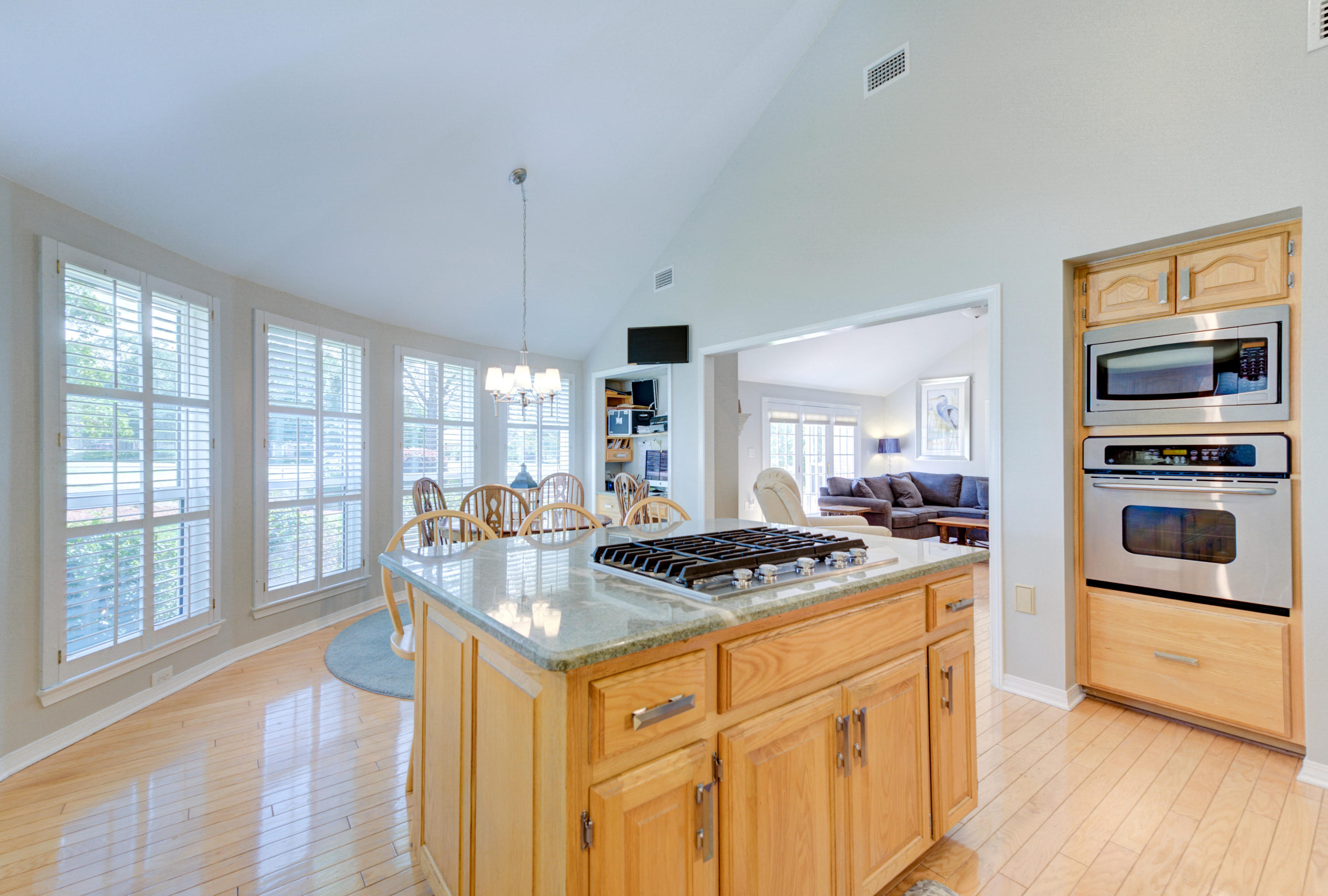 LAKE LORRAINE ESTATES 1 - Residential