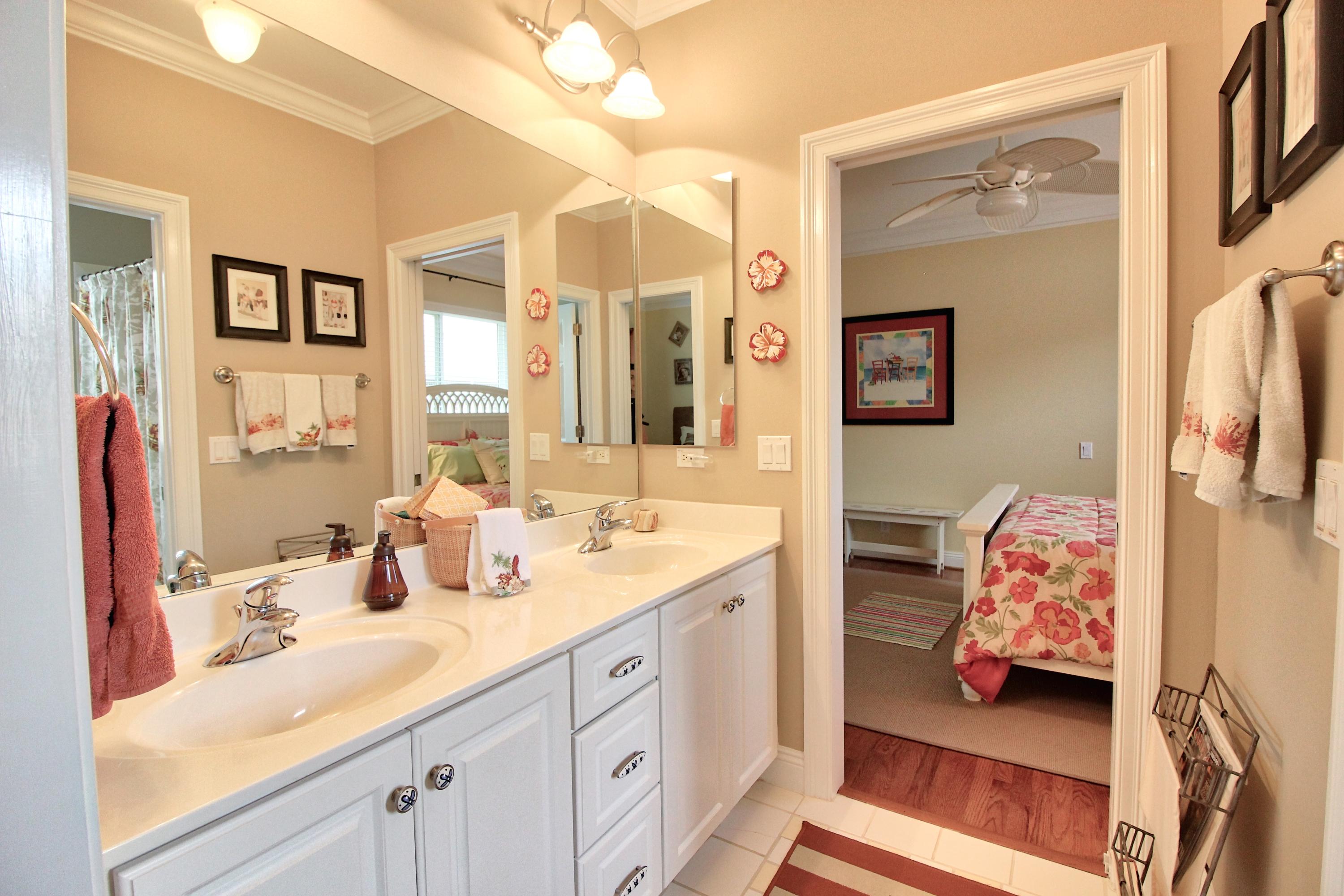 SOUNDSIDE - Residential