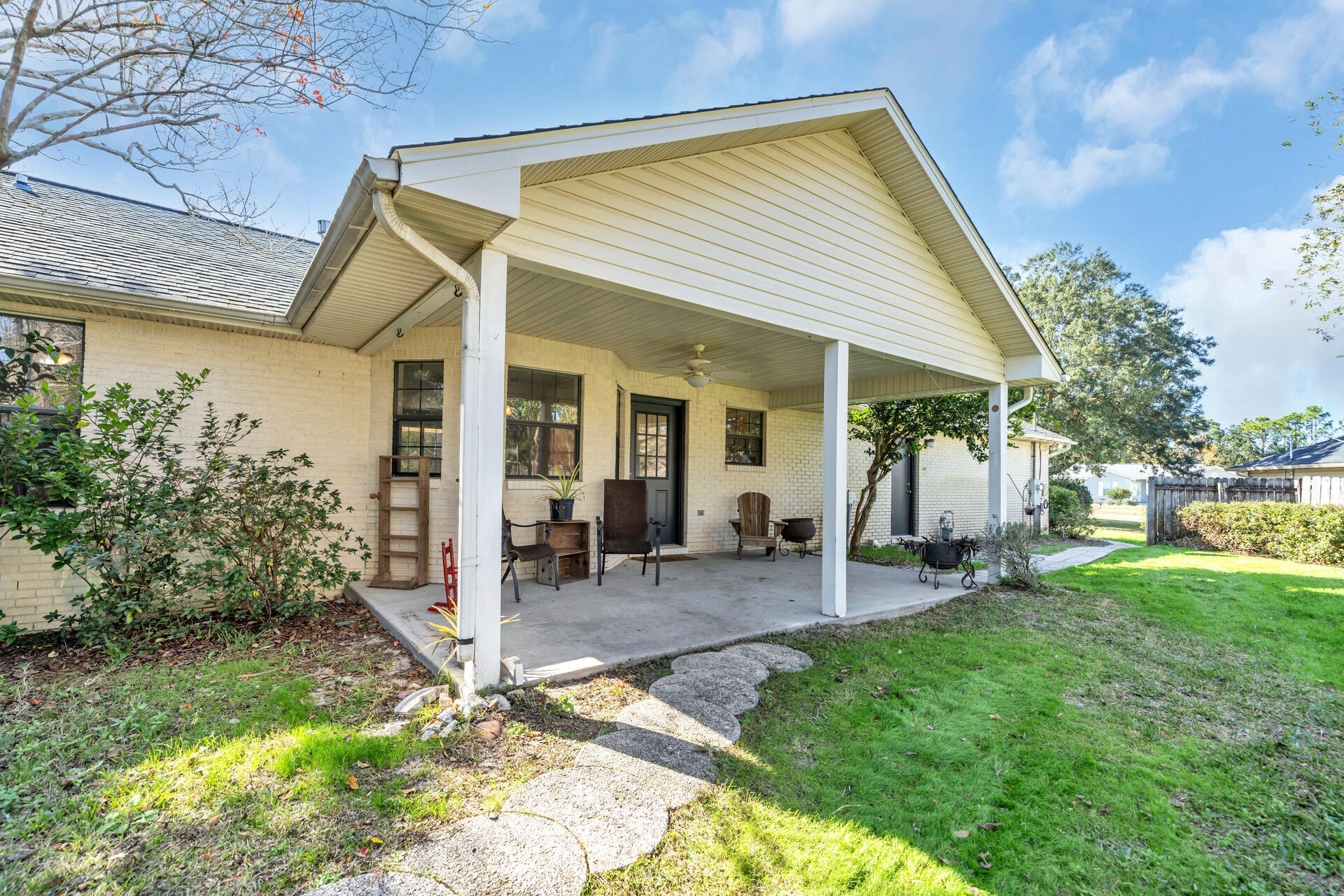 NO RECORDED SUBDIVISION - Residential