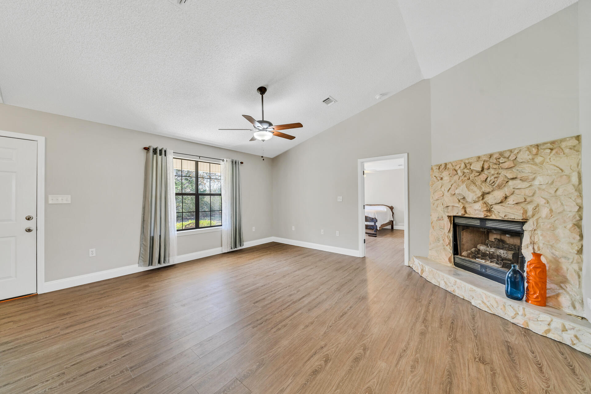 NO RECORDED SUBDIVISION - Residential