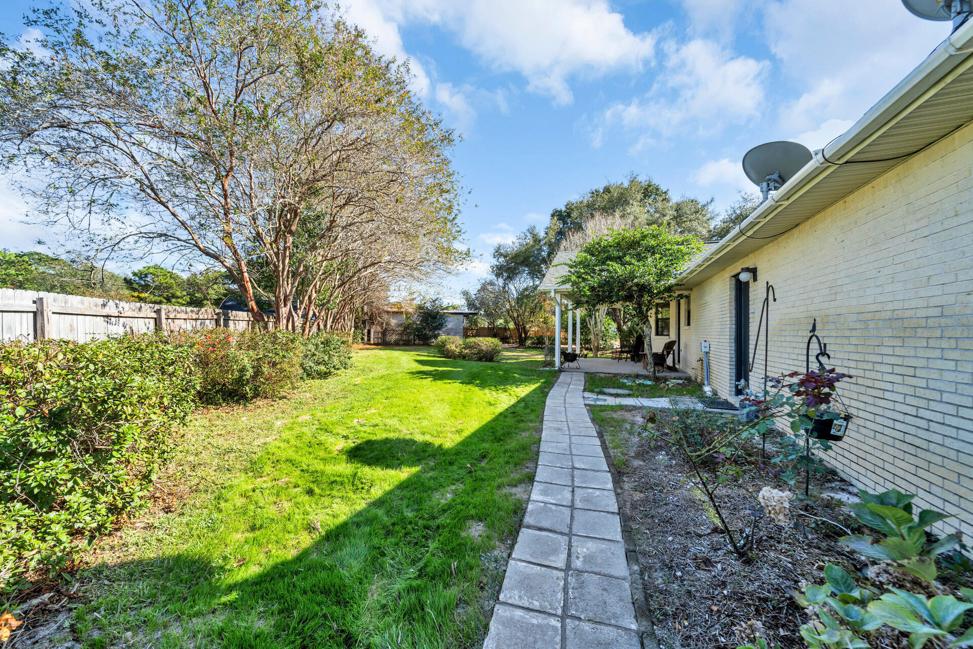 NO RECORDED SUBDIVISION - Residential