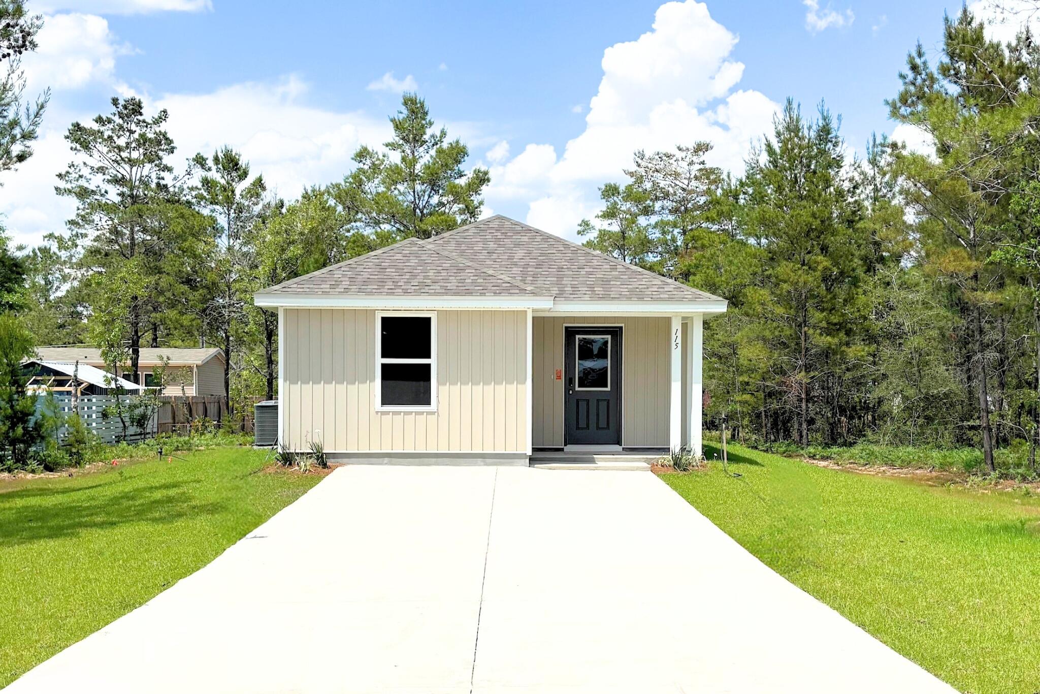Mossy Head - Residential