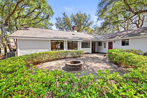 A home in Niceville