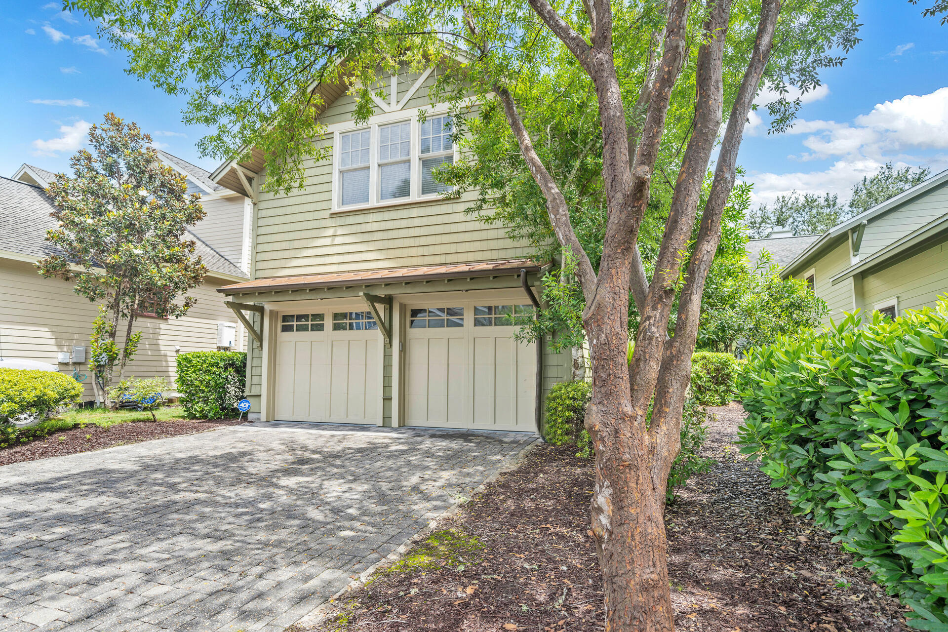 Wild Heron - Residential