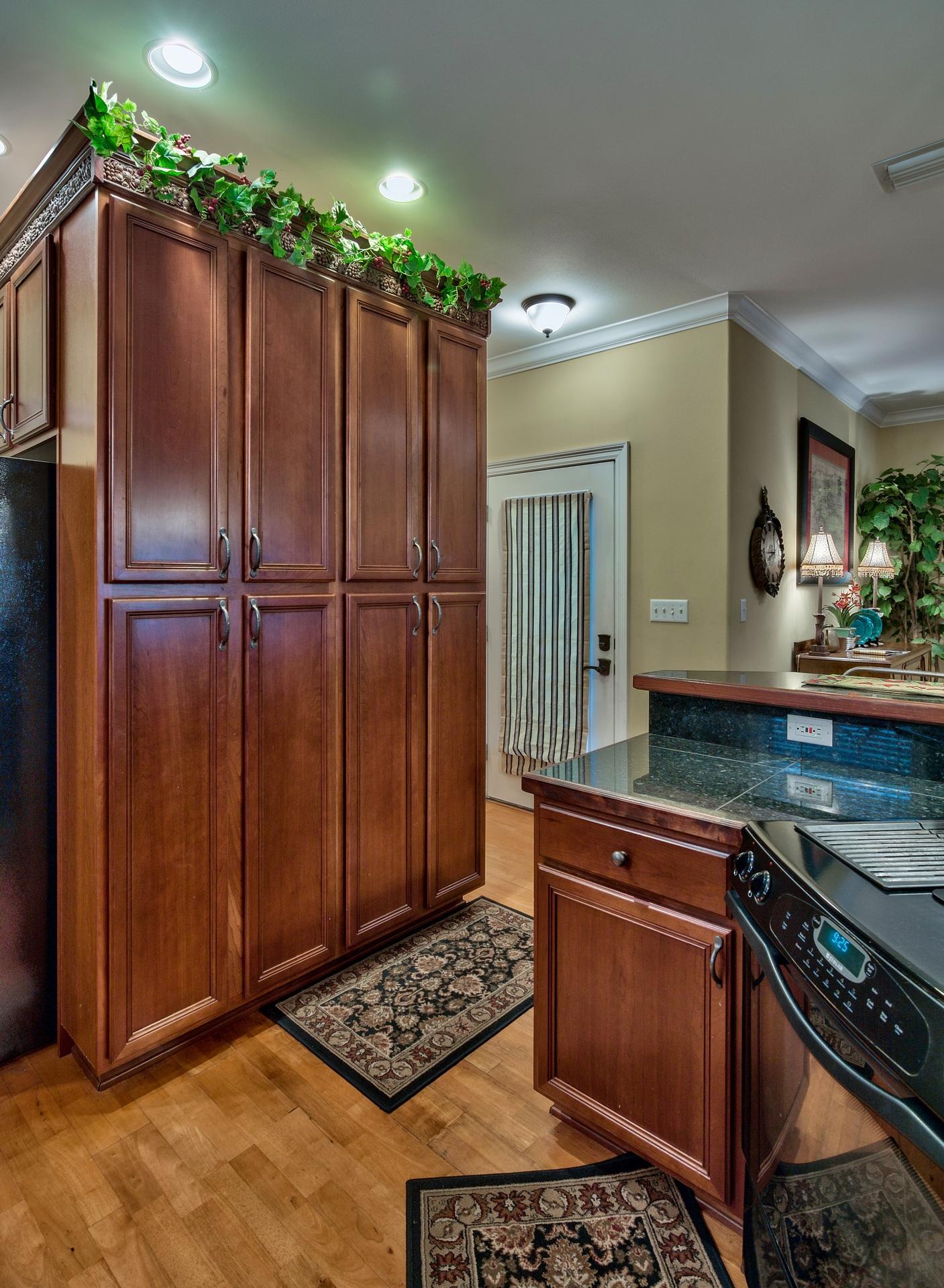 SOVEREIGN ISLE - Residential