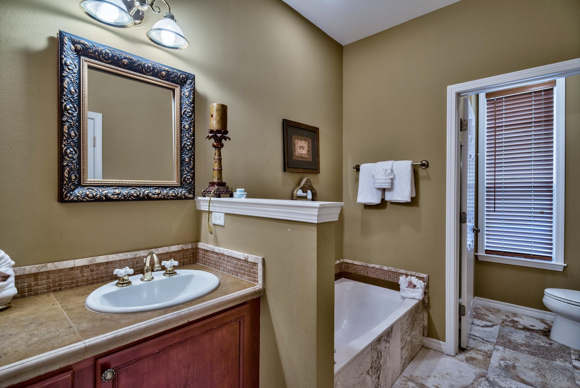 SOVEREIGN ISLE - Residential