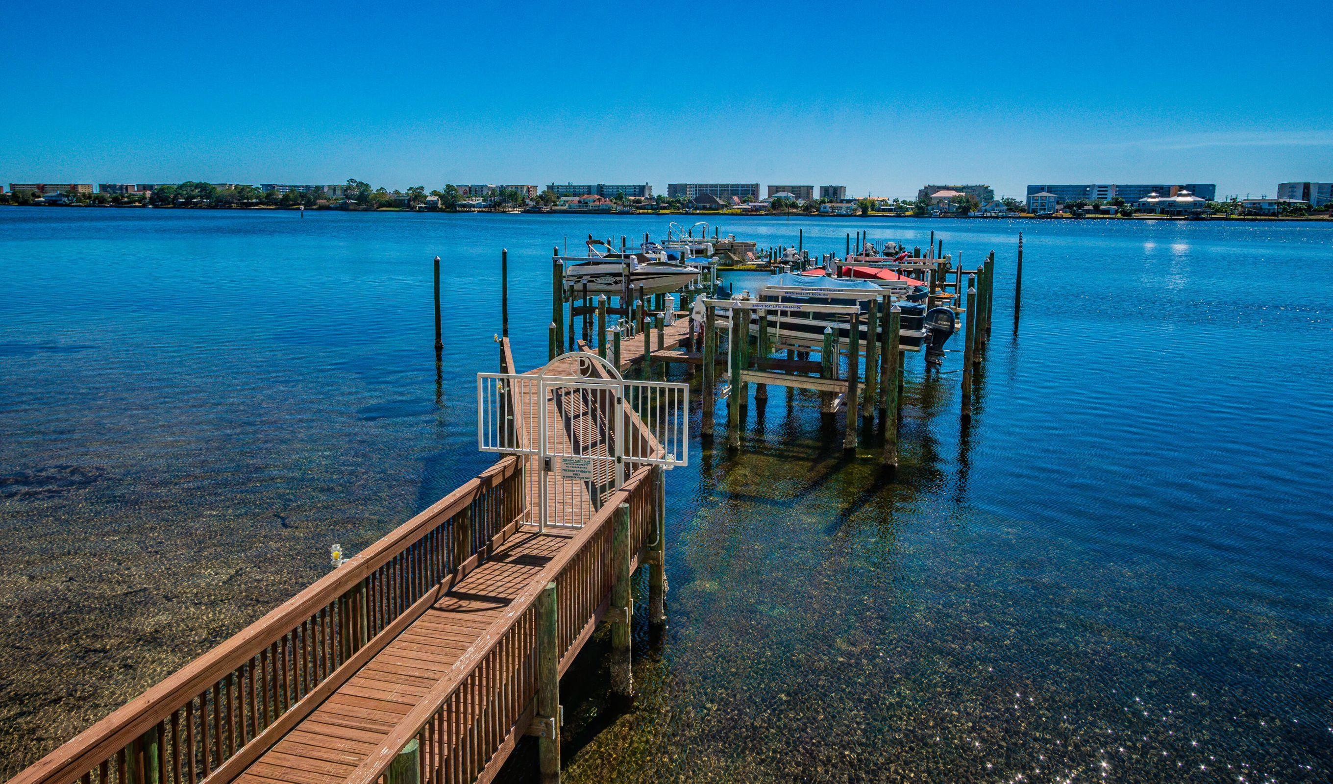 PRESIDIO Yacht Club Condominiums - Residential
