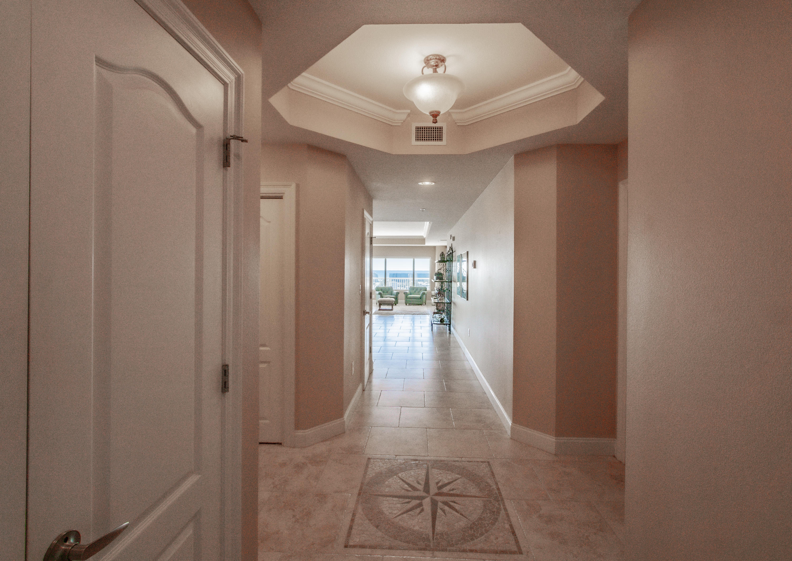 PRESIDIO Yacht Club Condominiums - Residential