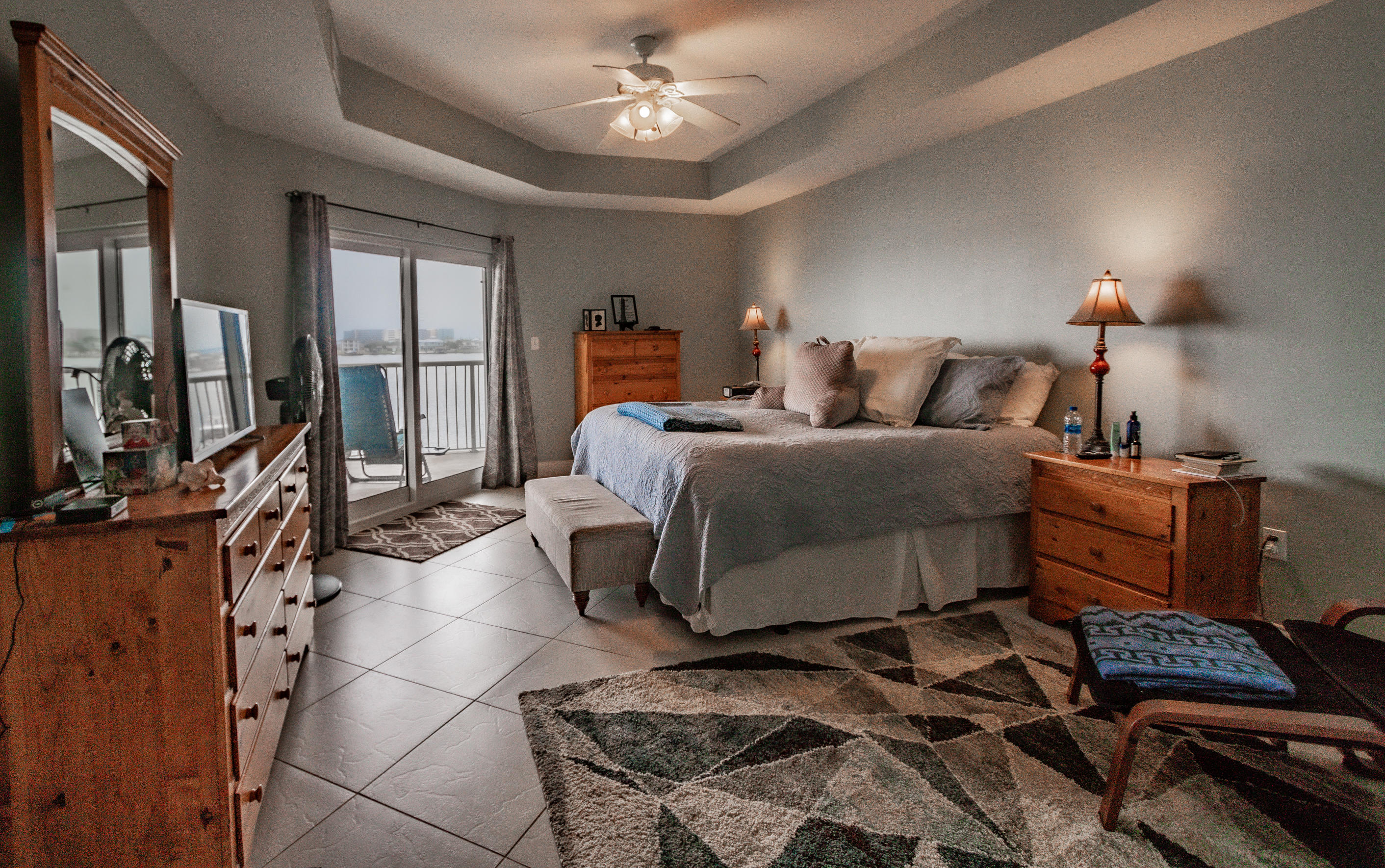 PRESIDIO Yacht Club Condominiums - Residential