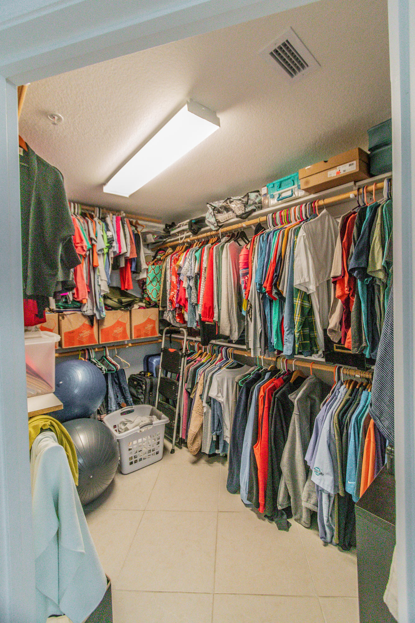 PRESIDIO Yacht Club Condominiums - Residential