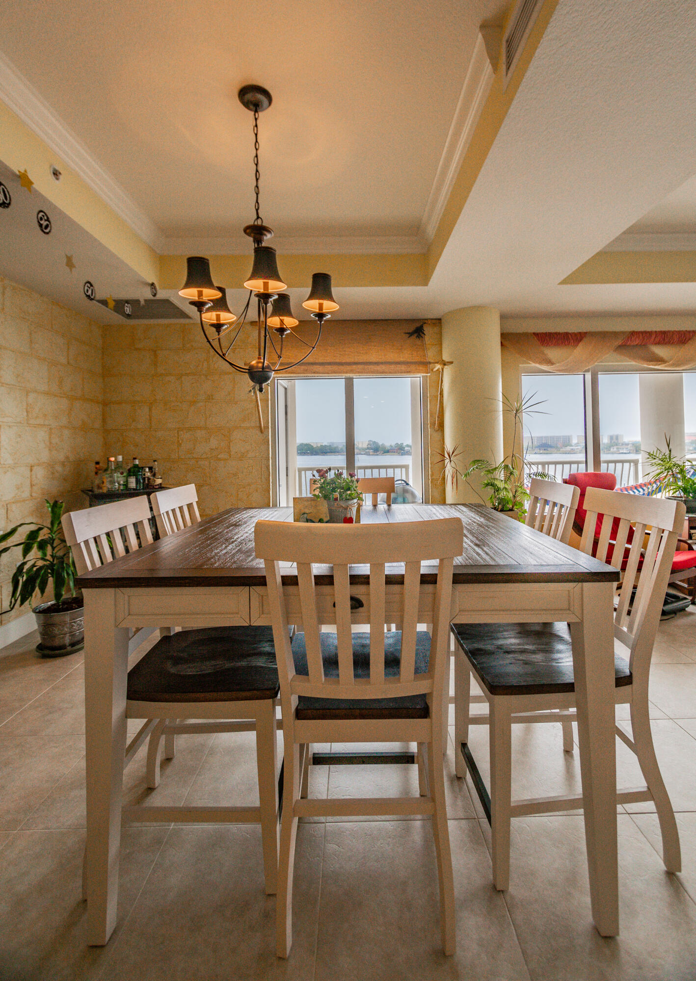 PRESIDIO Yacht Club Condominiums - Residential