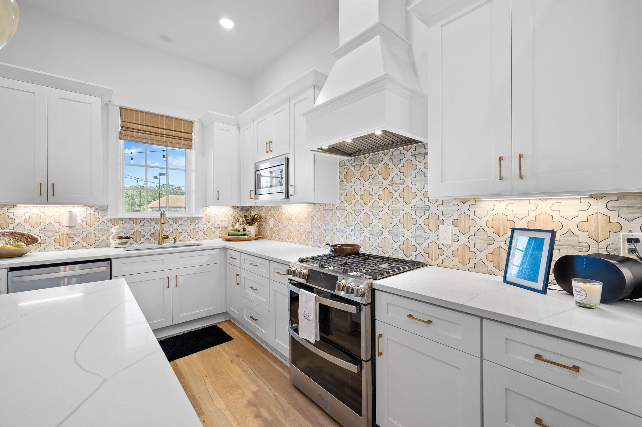 WILD HERON - THE COURTS - Residential Lease