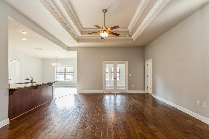 HAMMOCK BAY - Residential