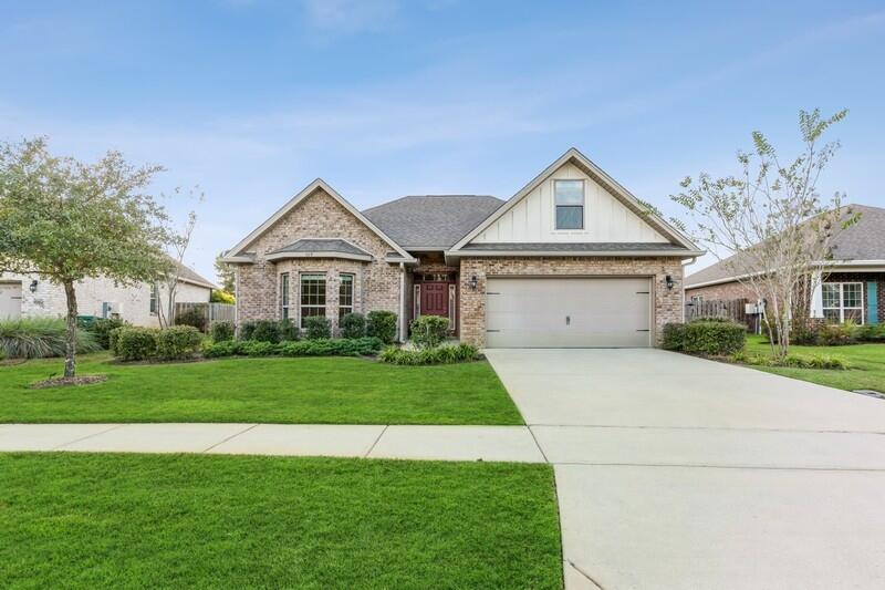 HAMMOCK BAY - Residential