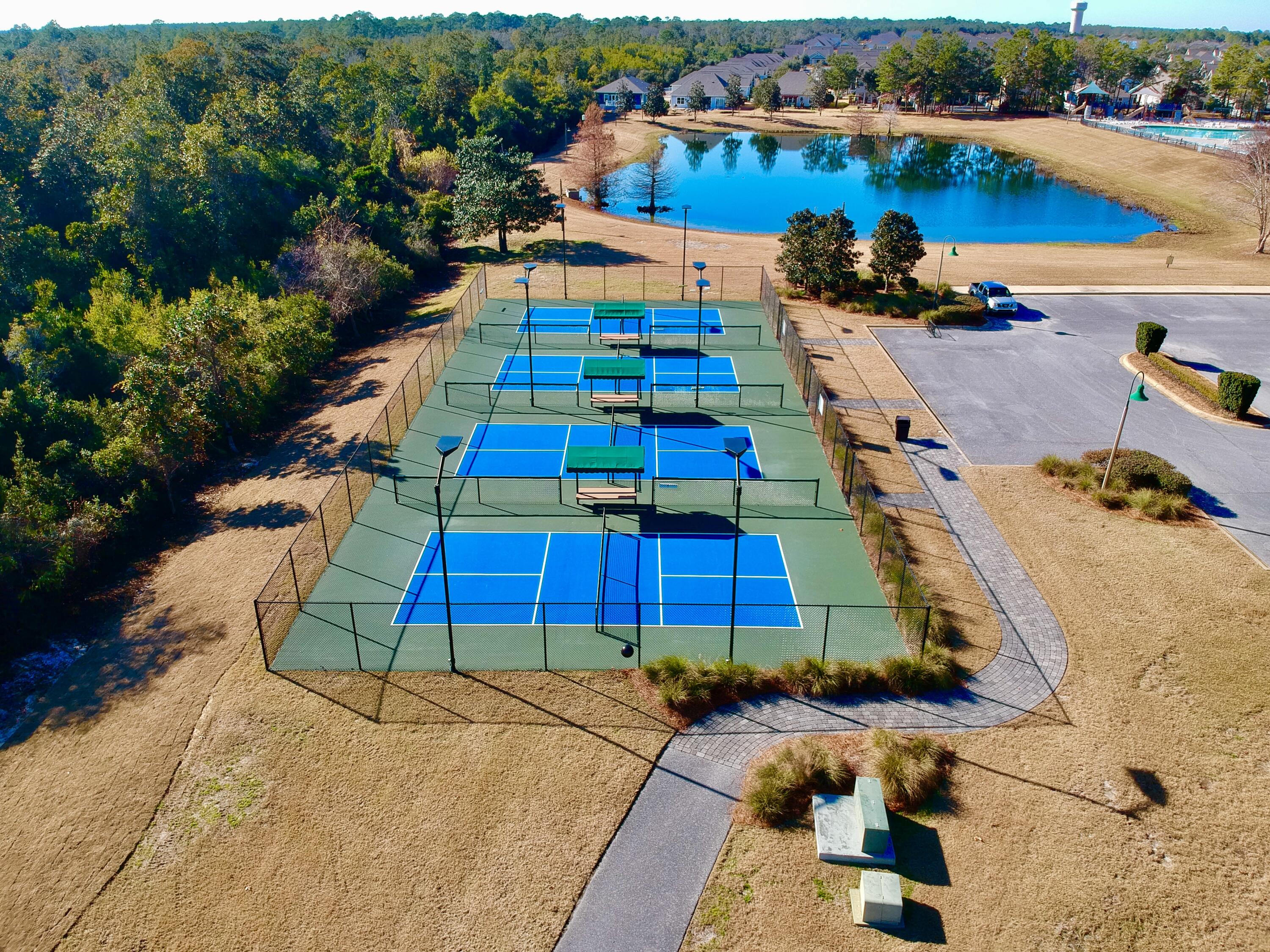 HAMMOCK BAY - Residential